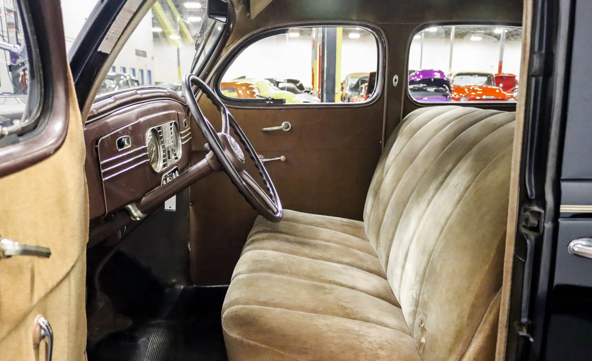 Plymouth Sedan DeLuxe 1938 - foto 12