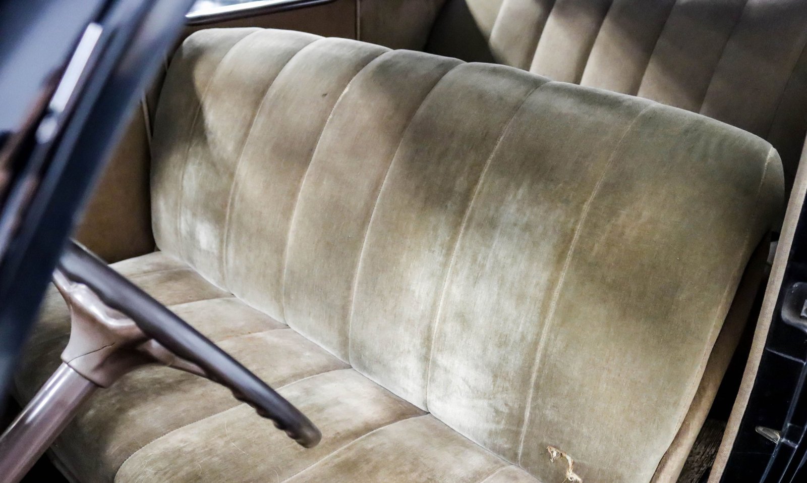 Plymouth 1938 Sedan de luxo com 4 portas - Imagem 8