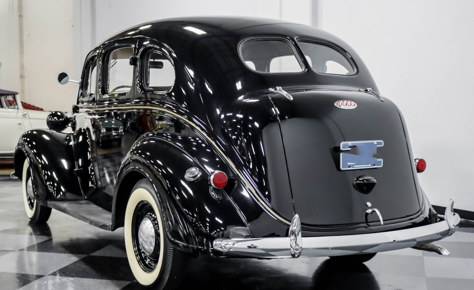 Plymouth 1938 Sedan de luxo com 4 portas - Imagem 31