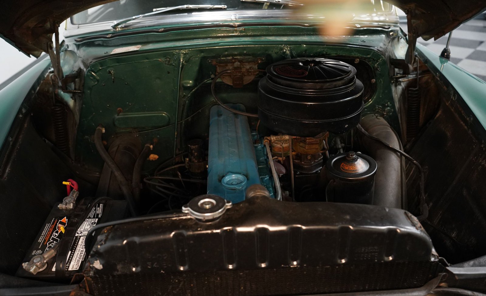 Chevrolet 1954 Bel Air Sedan de 4 portas - Imagem 34