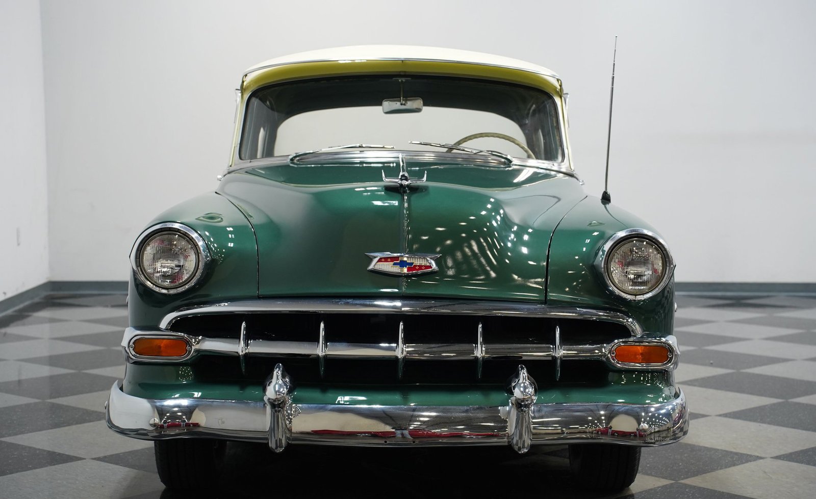 Chevrolet 1954 Bel Air Sedan de 4 portas - Imagem 22