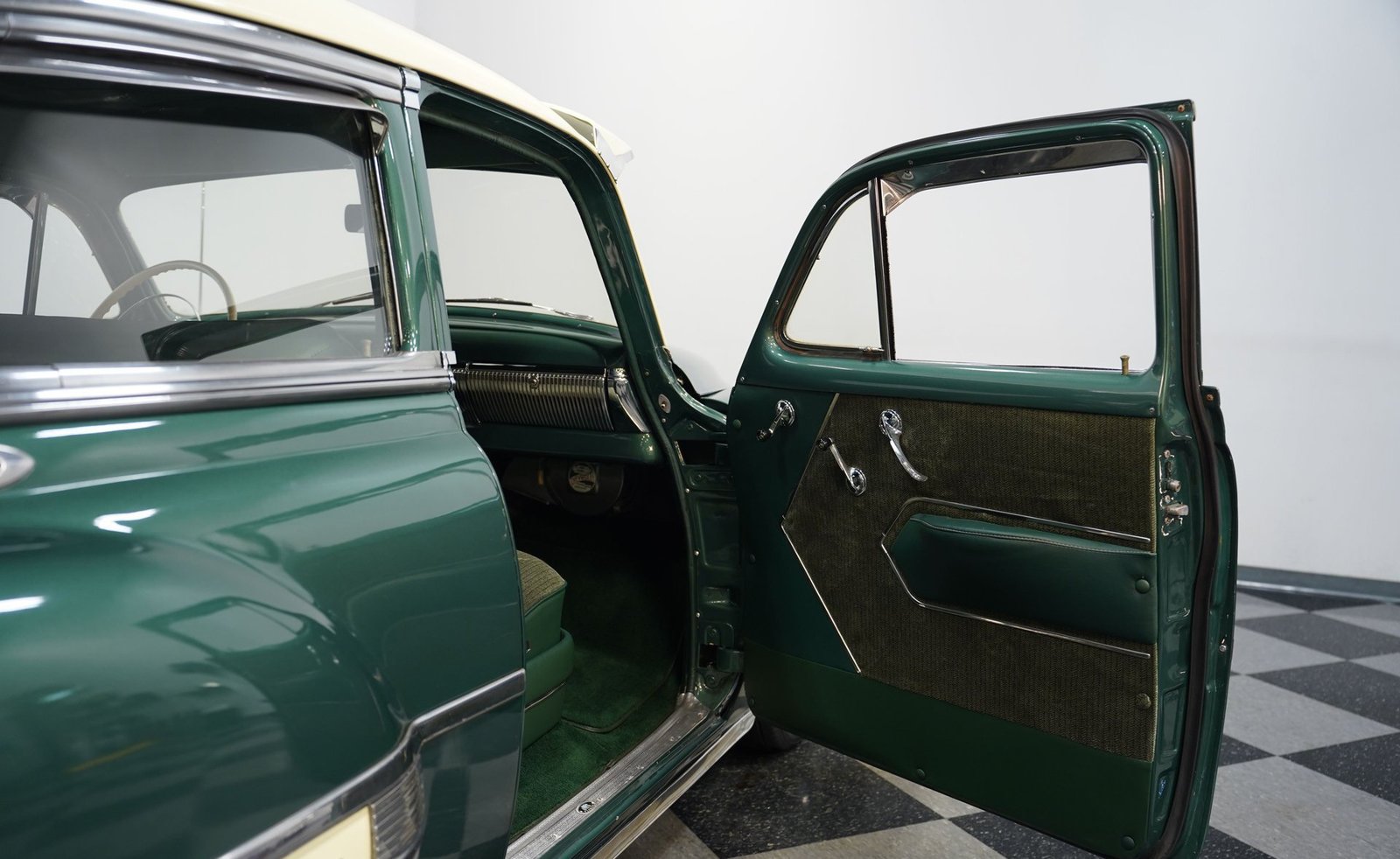 Chevrolet 1954 Bel Air Sedan de 4 portas - Imagem 4