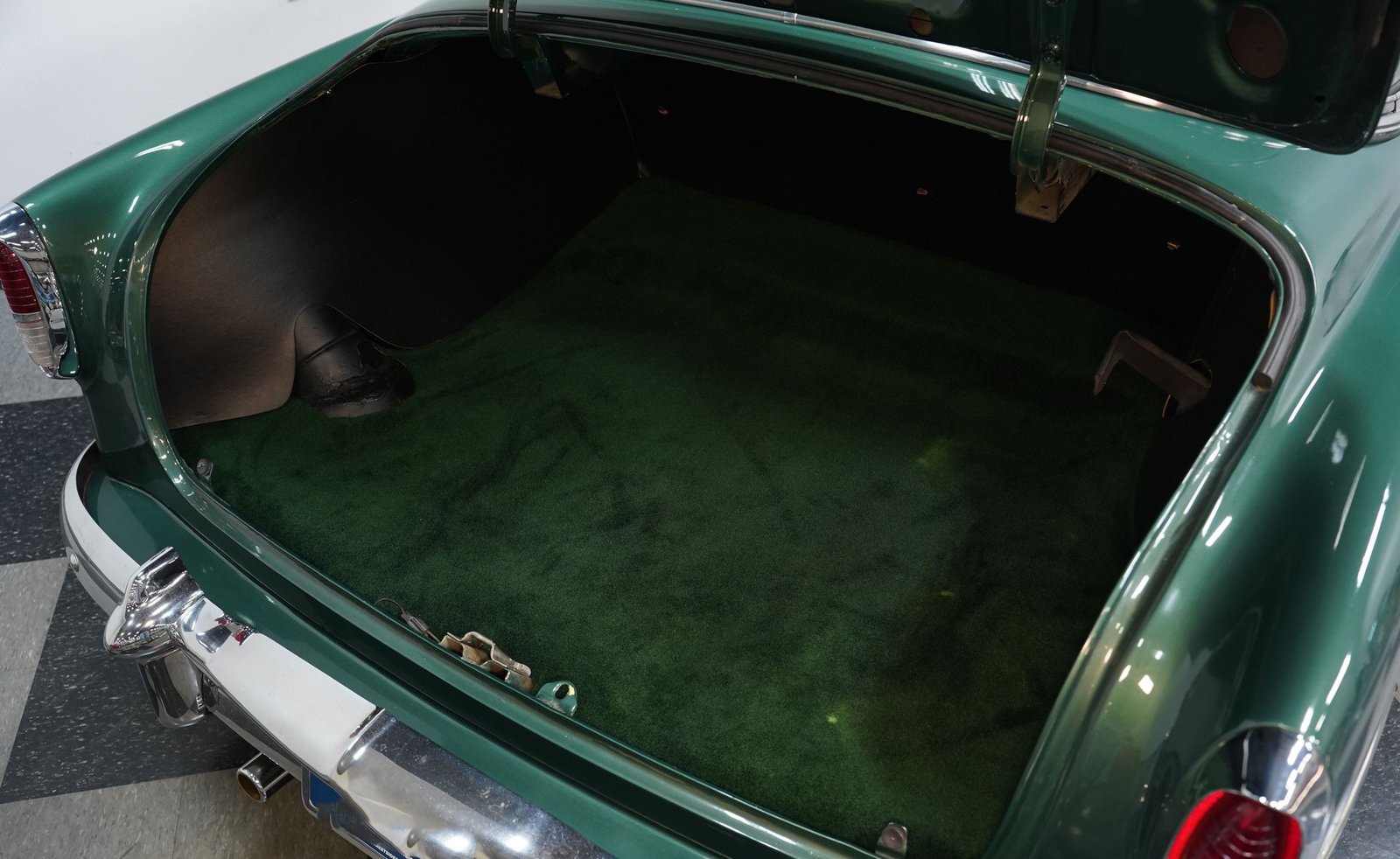 Chevrolet 1954 Bel Air Sedan de 4 portas - Imagem 2