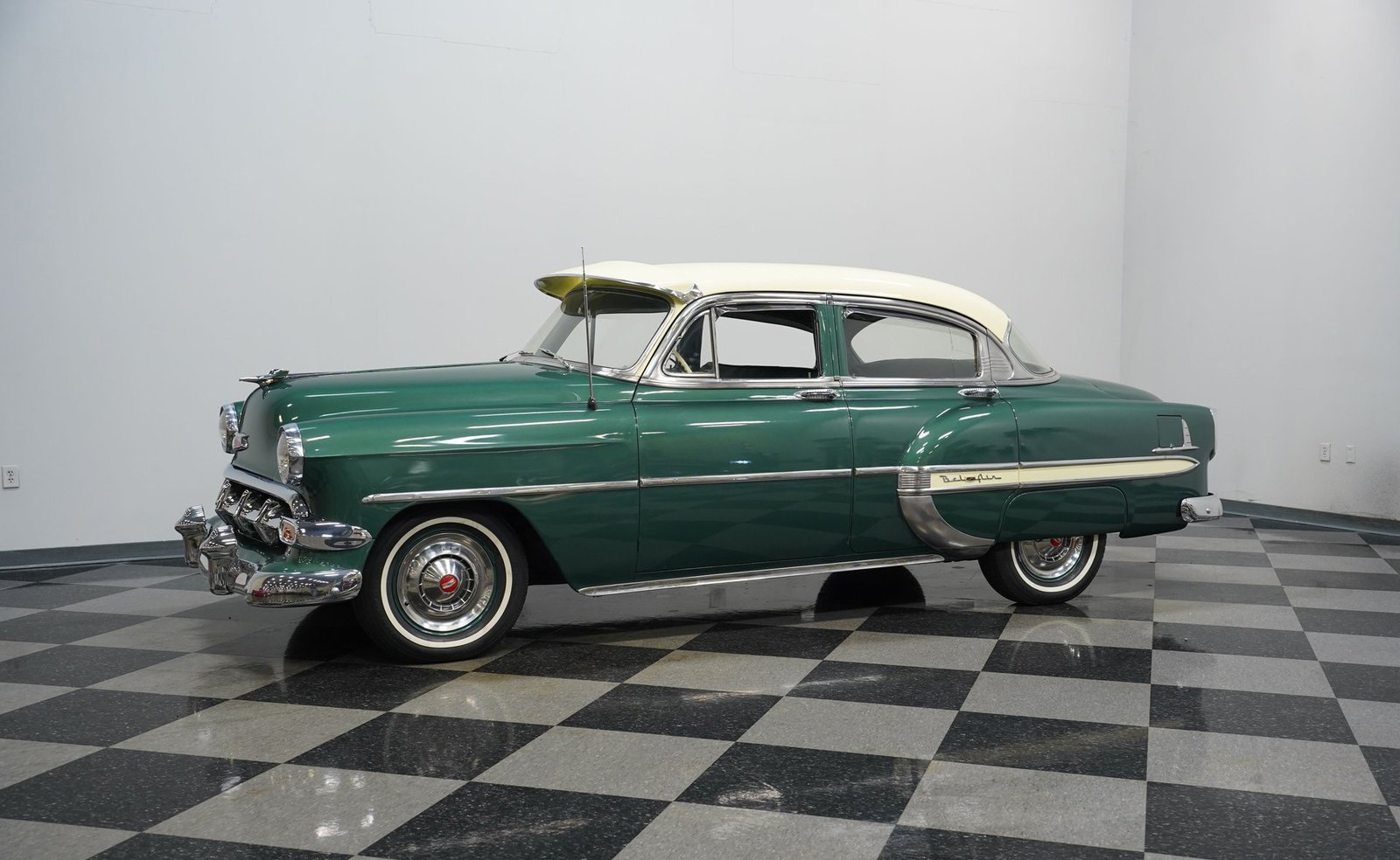 Chevrolet 1954 Bel Air Sedan de 4 portas - Imagem 31