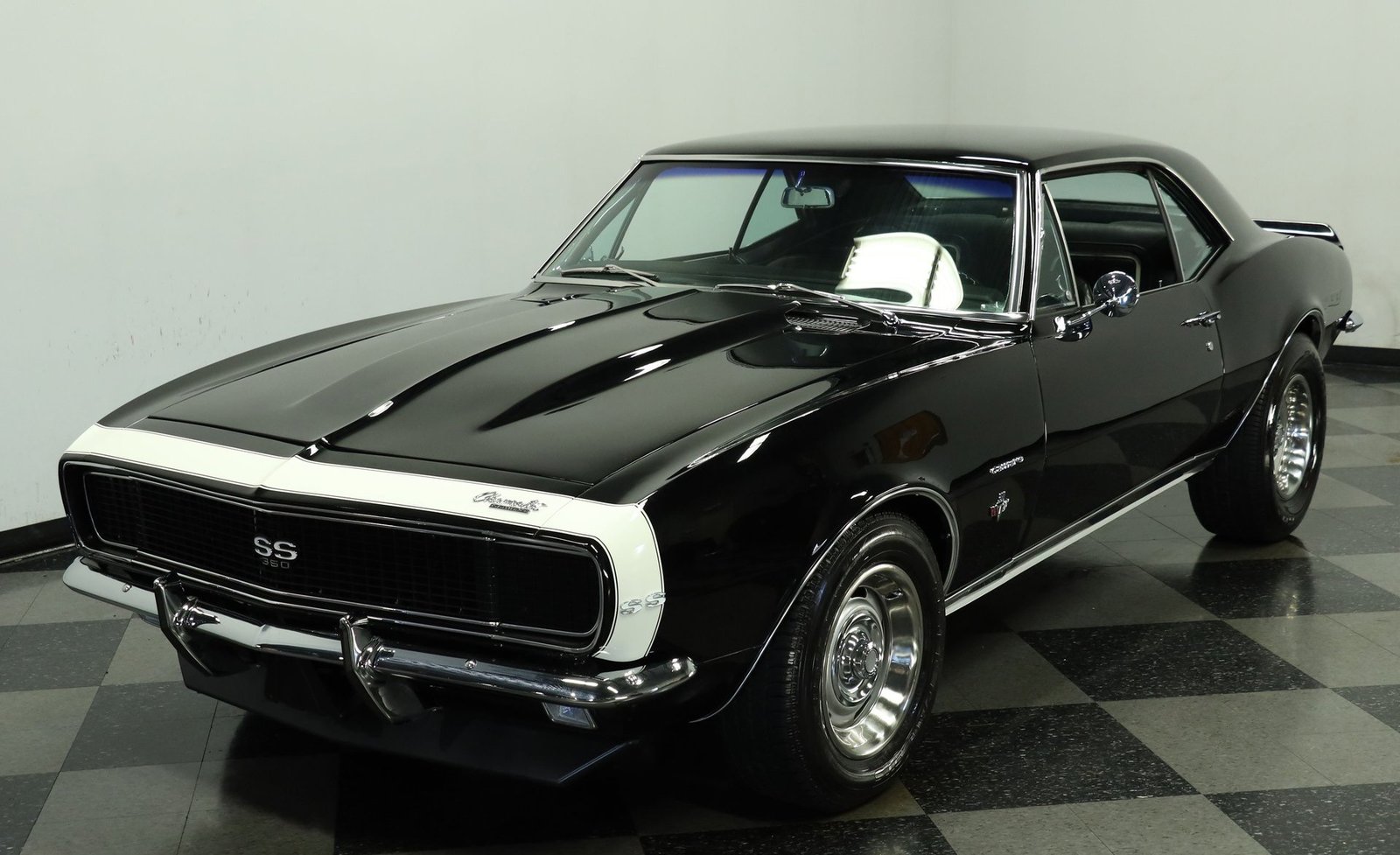 Chevrolet 1967 Camaro RS Restomod - Imagem 25