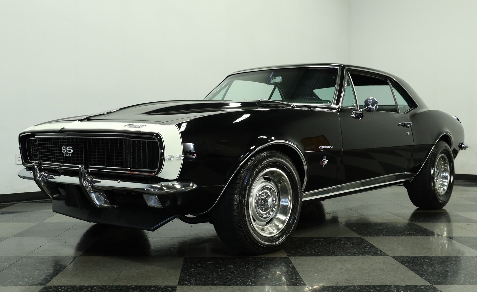 Chevrolet 1967 Camaro RS Restomod - Imagem 24