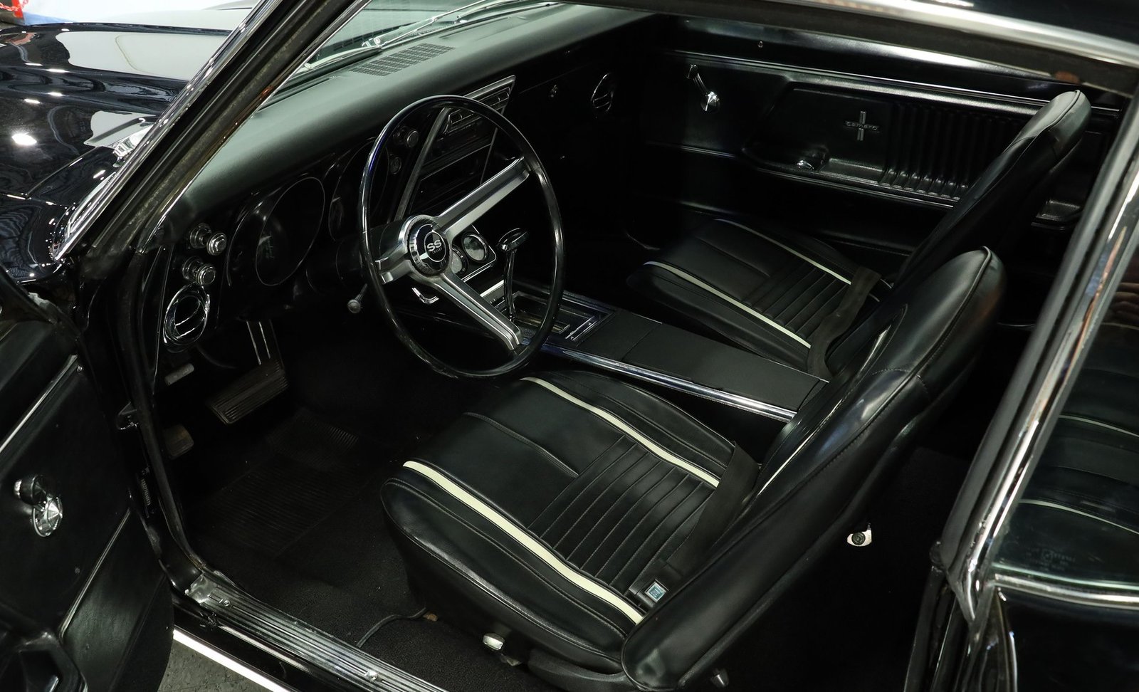 Chevrolet 1967 Camaro RS Restomod - Imagem 36