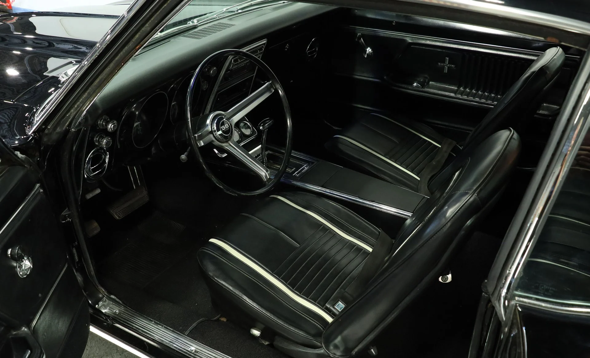 Chevrolet Camaro RS Restomod 1967 - foto 36