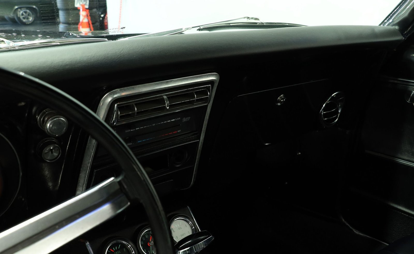 Chevrolet 1967 Camaro RS Restomod - Imagem 11