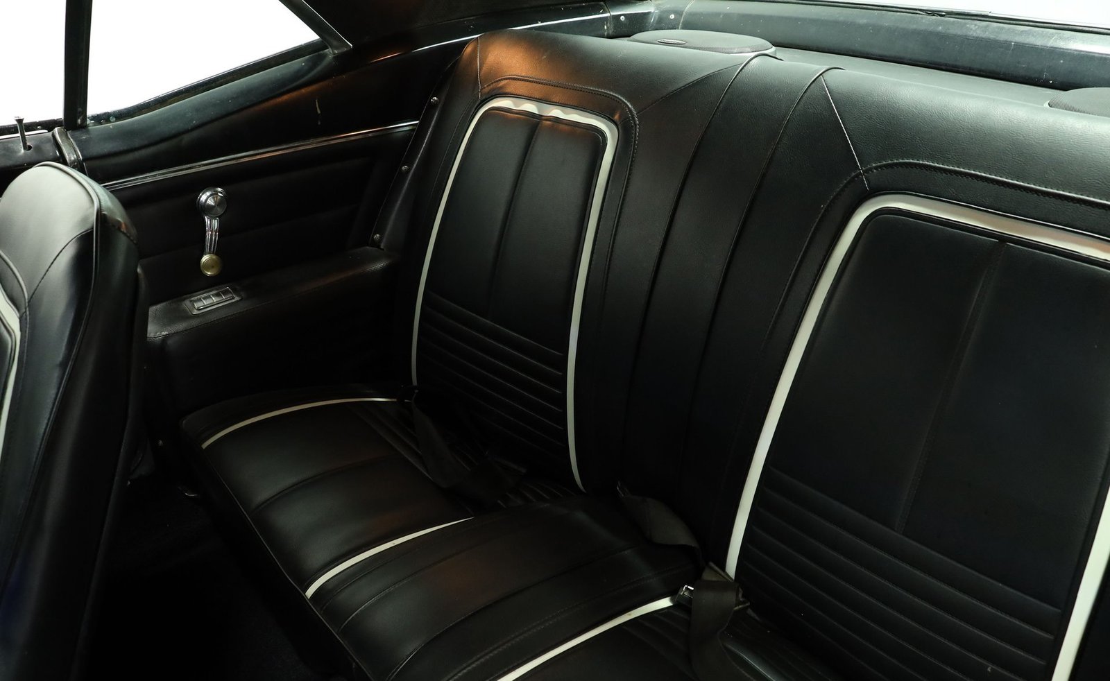 Chevrolet 1967 Camaro RS Restomod - Imagem 9