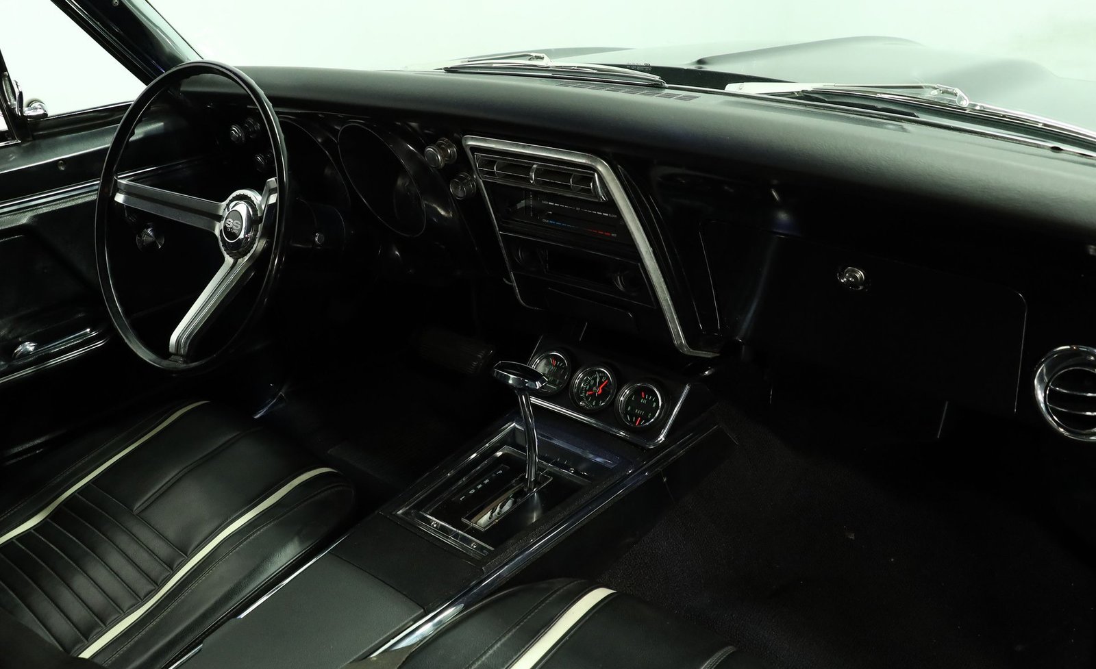 Chevrolet 1967 Camaro RS Restomod - Imagem 5