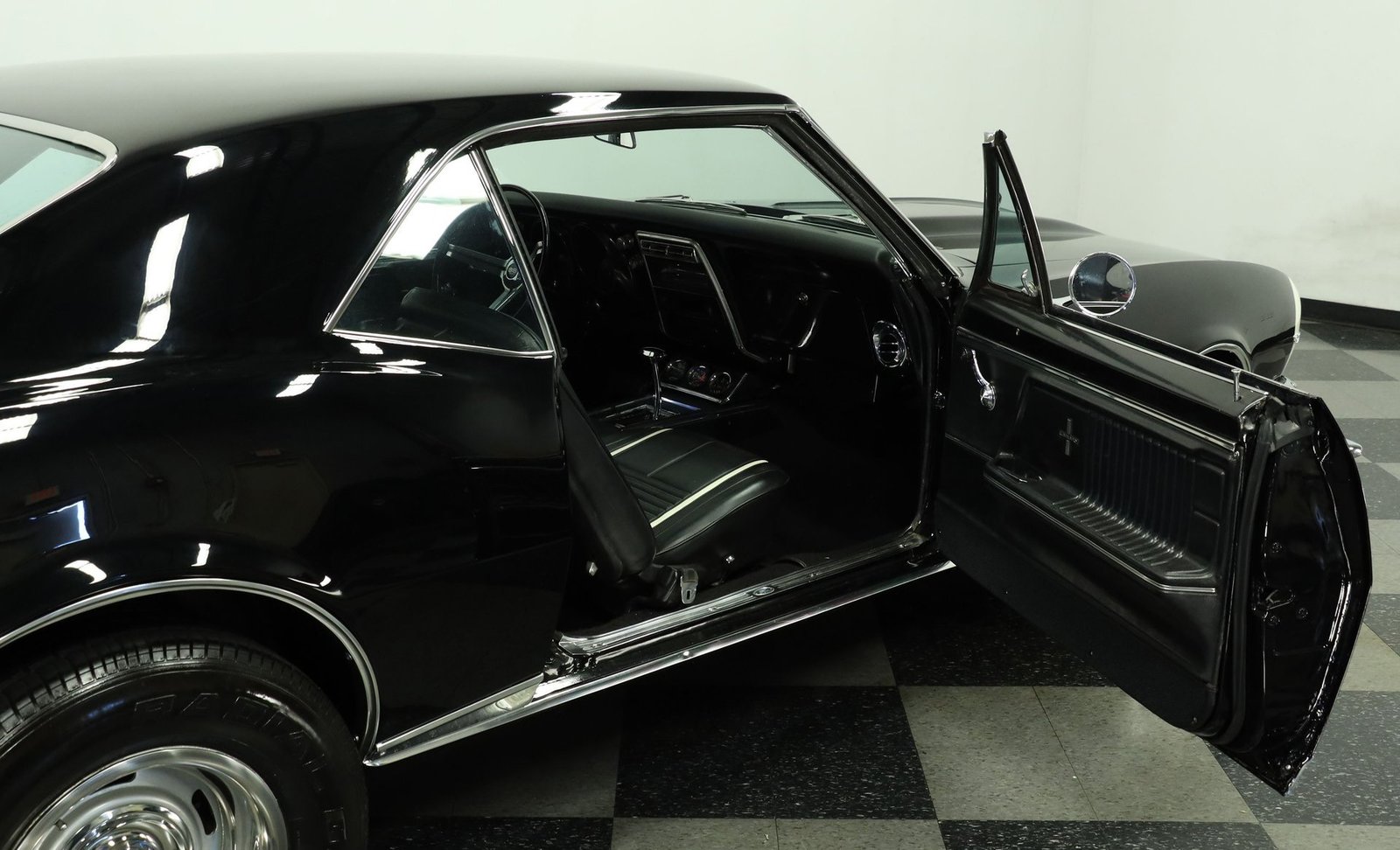 Chevrolet 1967 Camaro RS Restomod - Imagem 3