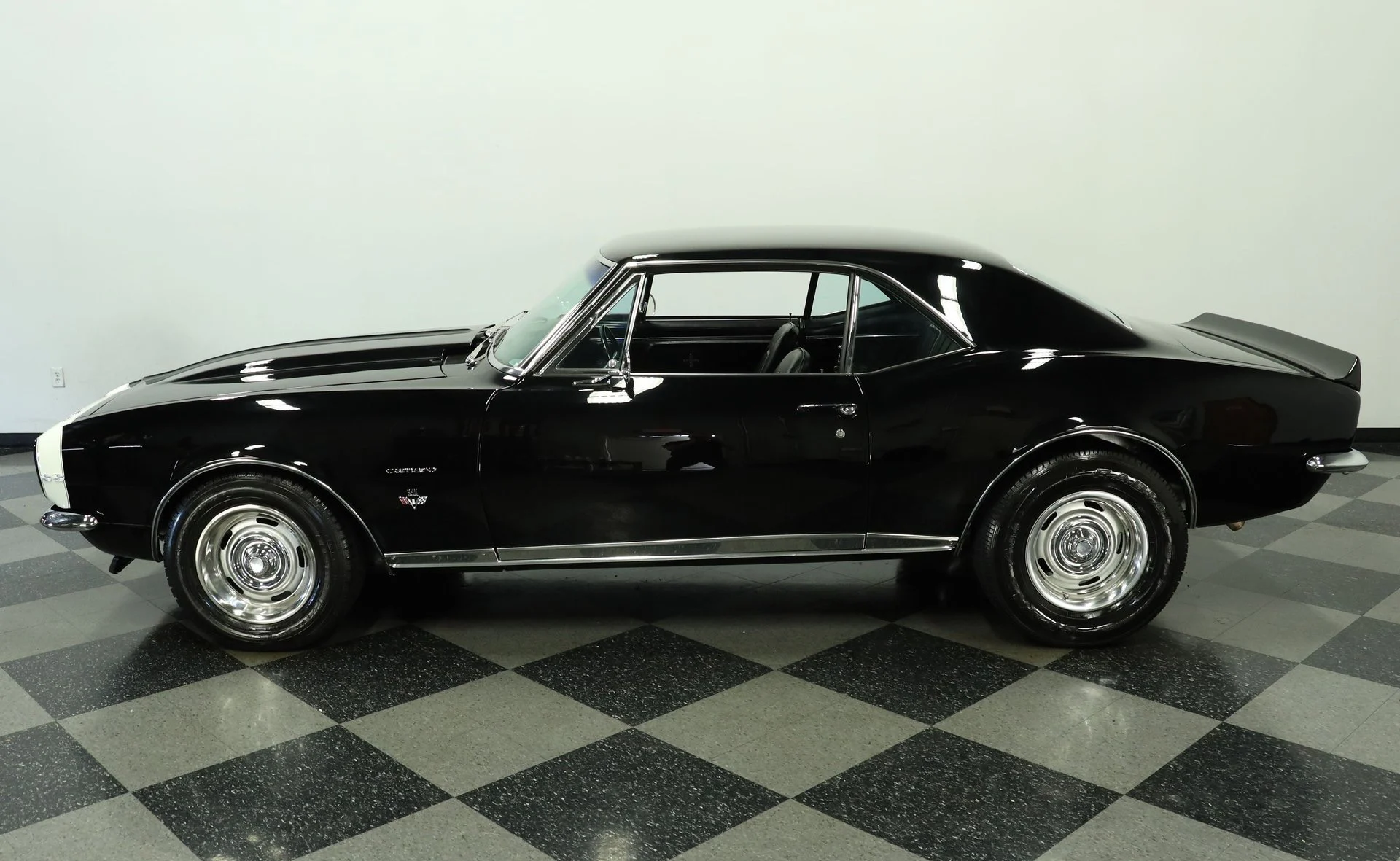 Chevrolet Camaro RS Restomod 1967 - foto 38