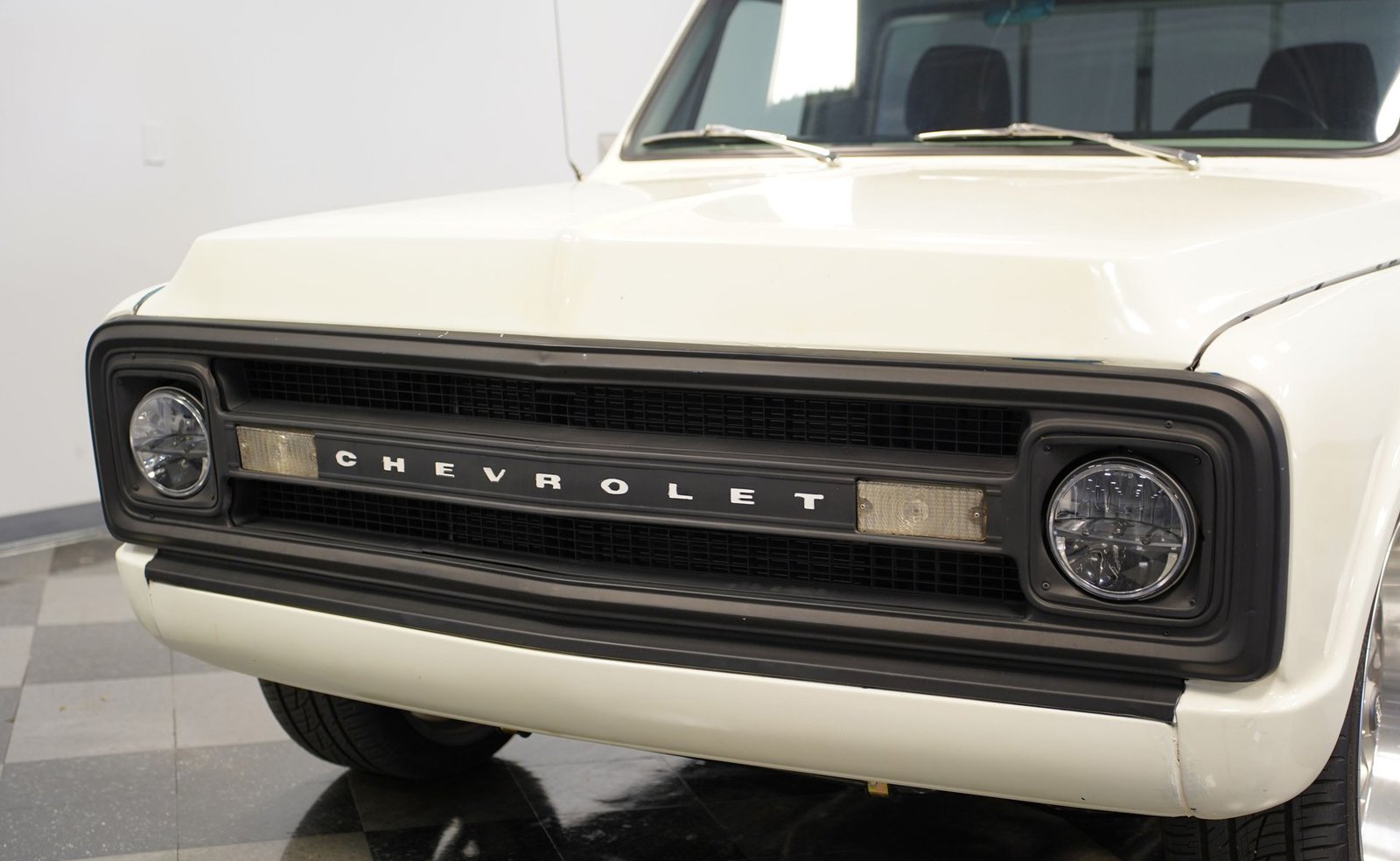 Chevrolet 1970 C10 Stepside Restomod - Imagem 20