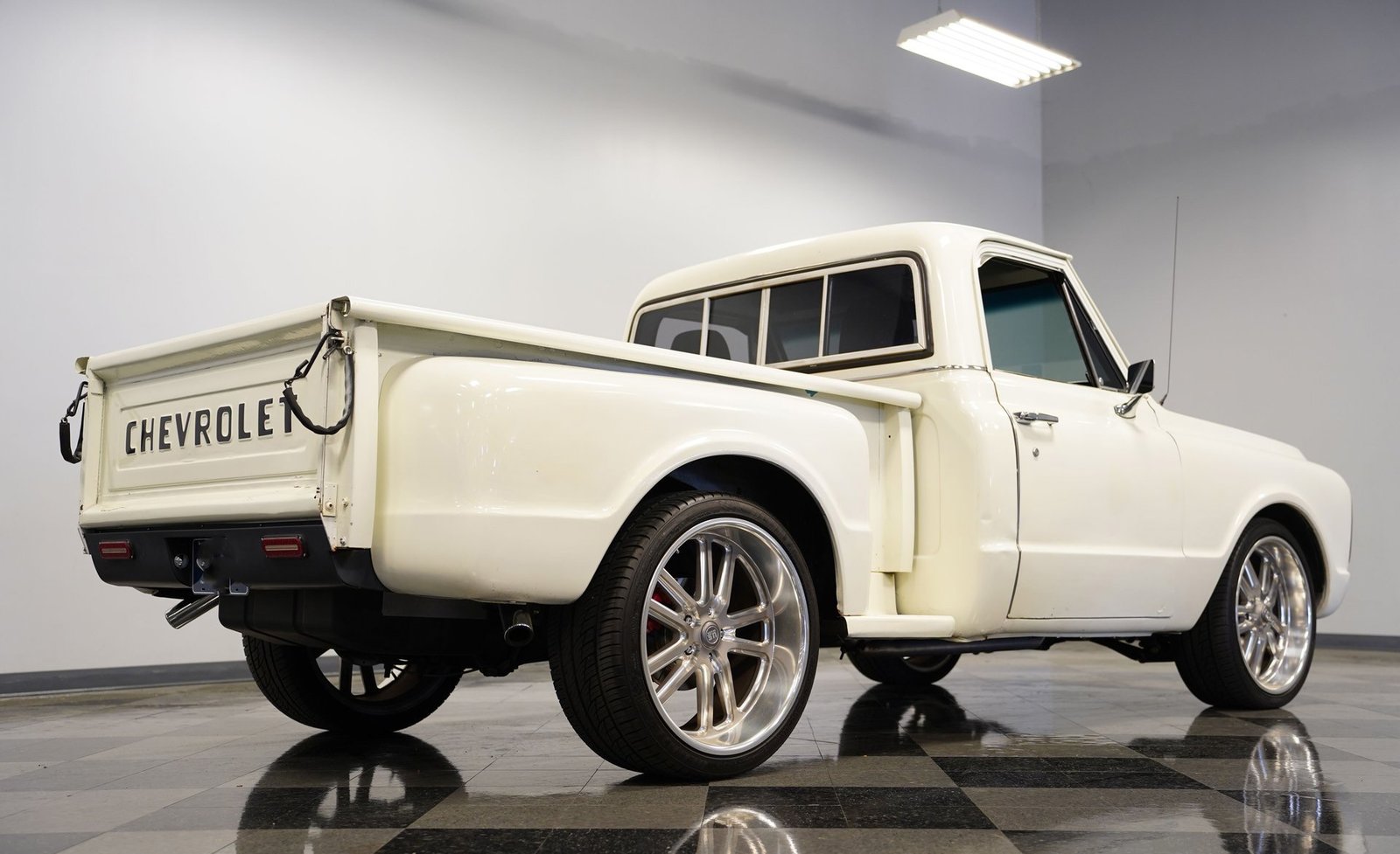 Chevrolet 1970 C10 Stepside Restomod - Imagem 16