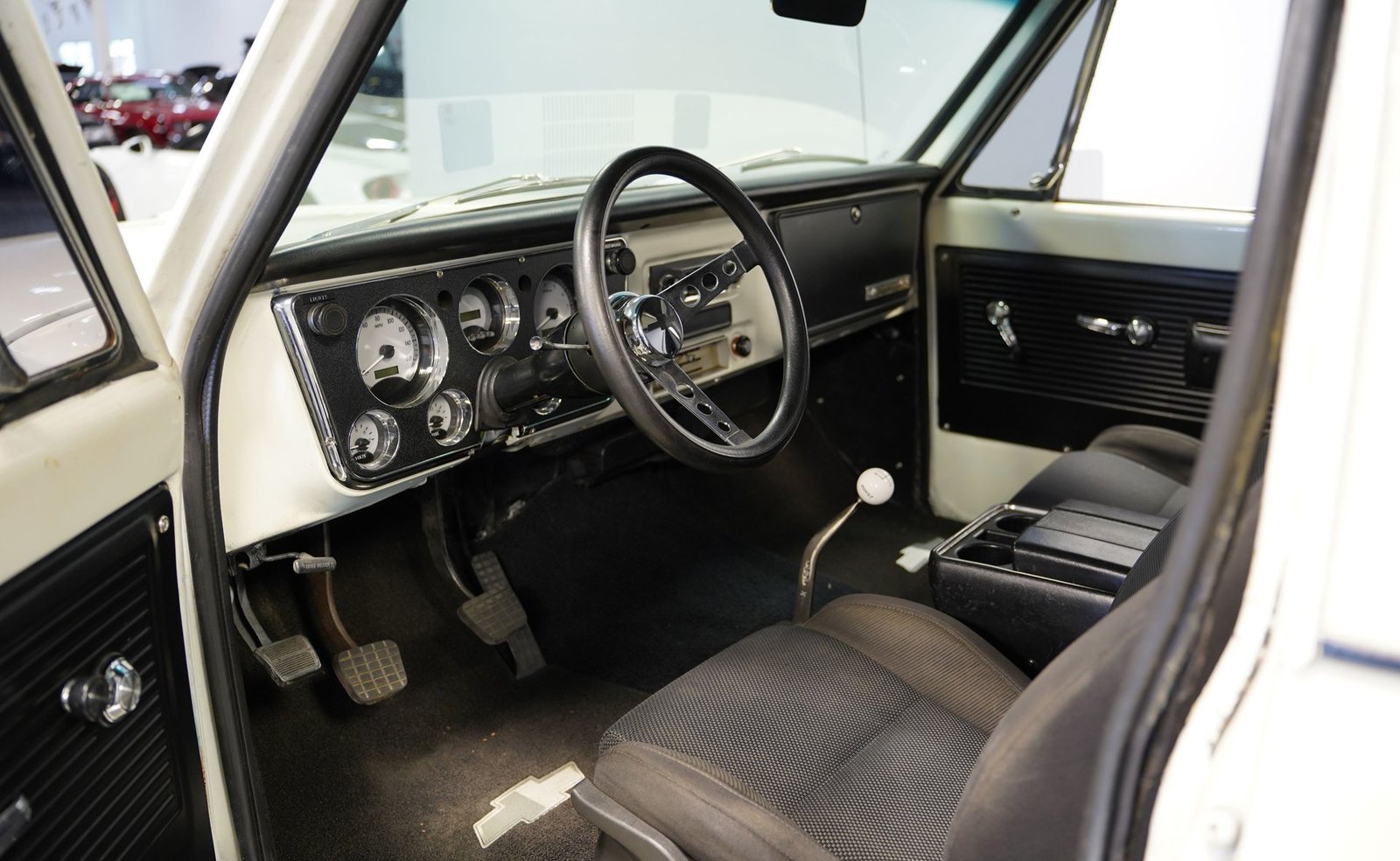 Chevrolet 1970 C10 Stepside Restomod - Imagem 33