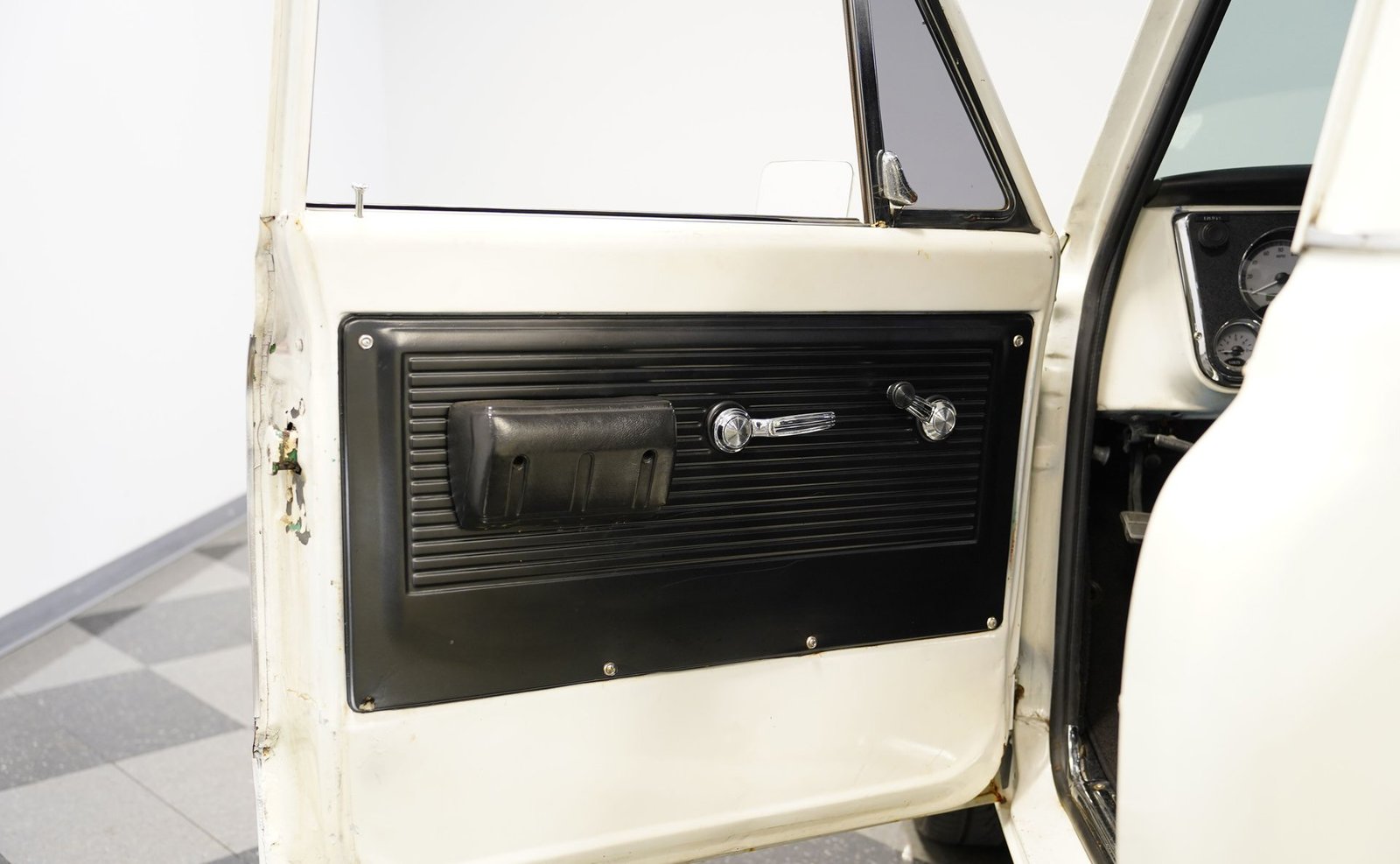 Chevrolet 1970 C10 Stepside Restomod - Imagem 12