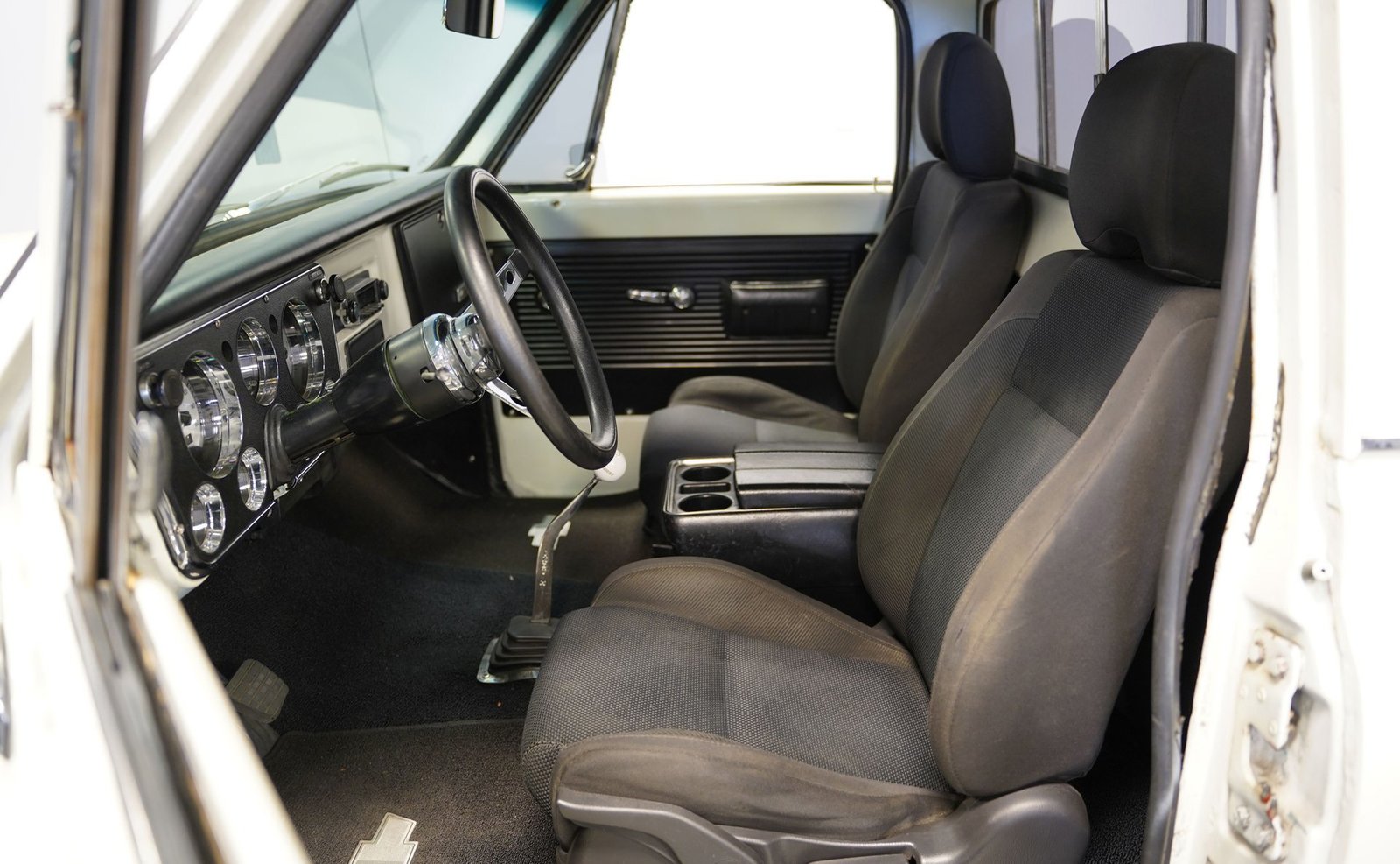 Chevrolet 1970 C10 Stepside Restomod - Imagem 11