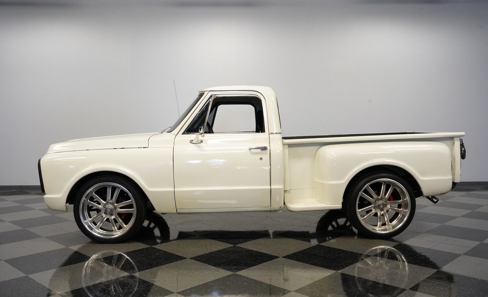 Chevrolet 1970 C10 Stepside Restomod - Imagem 35