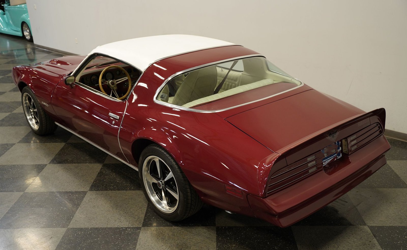 Pontiac 1976 Firebird Formula 400 - Imagem 21