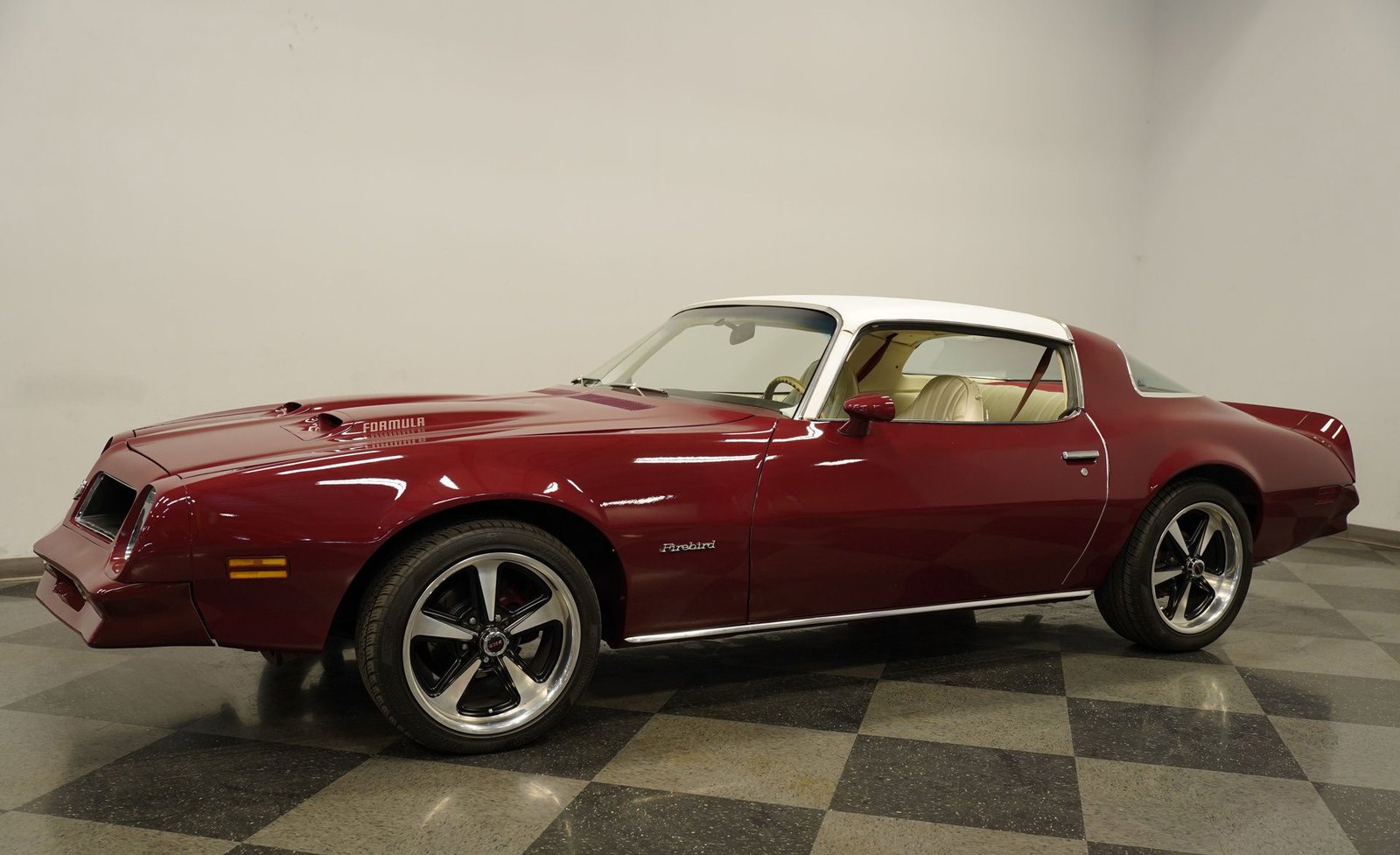 Pontiac 1976 Firebird Formula 400 - Imagem 31