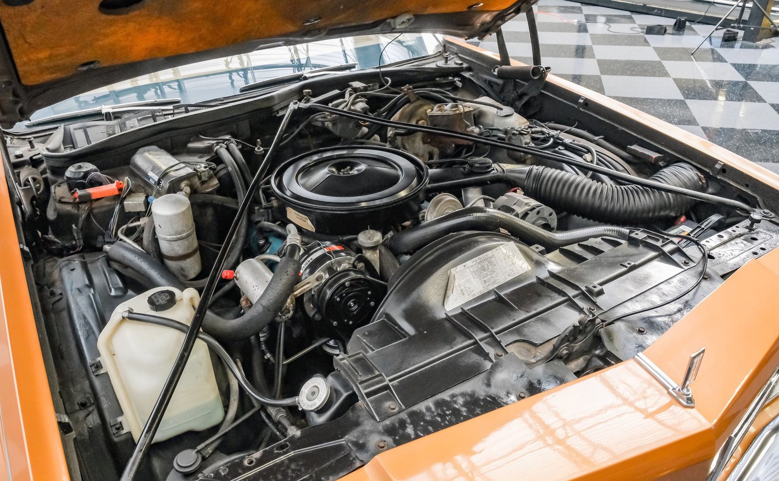 Oldsmobile 1978 Delta 88 Royale - Imagem 24
