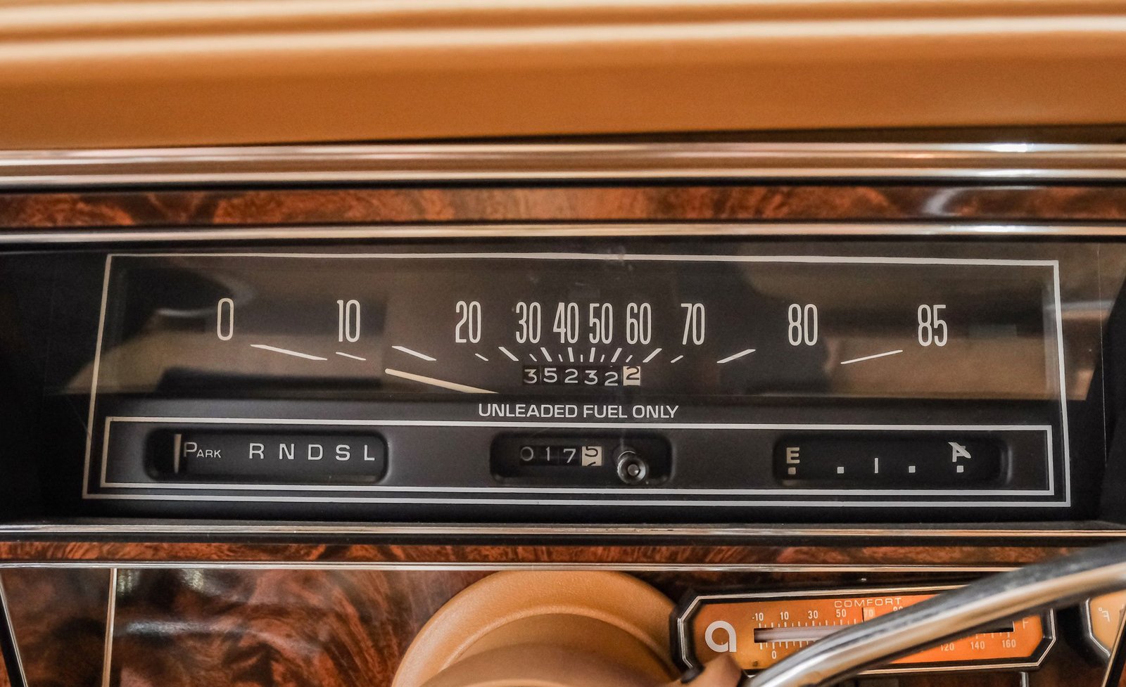 Oldsmobile 1978 Delta 88 Royale - Imagem 17