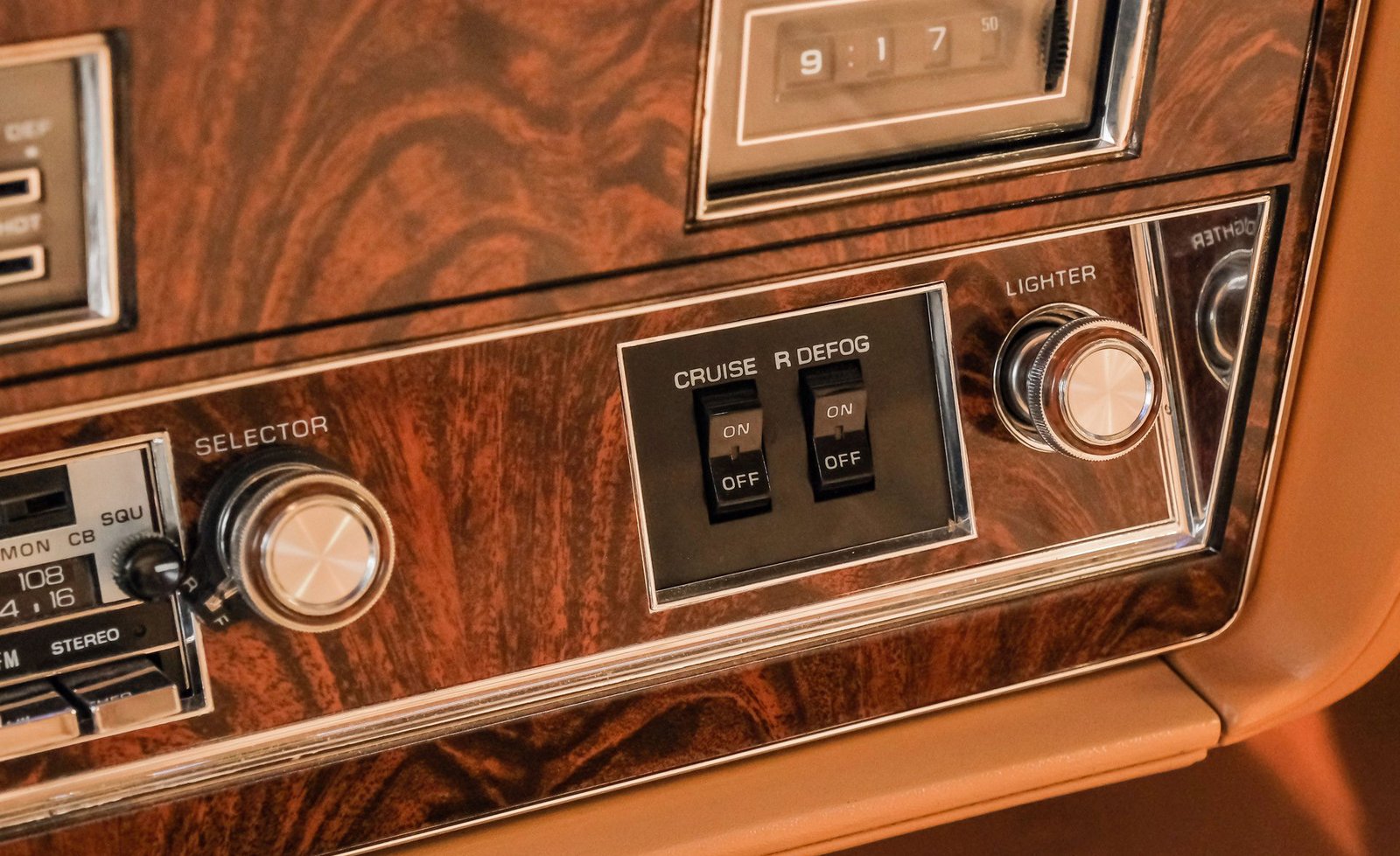 Oldsmobile 1978 Delta 88 Royale - Imagem 12