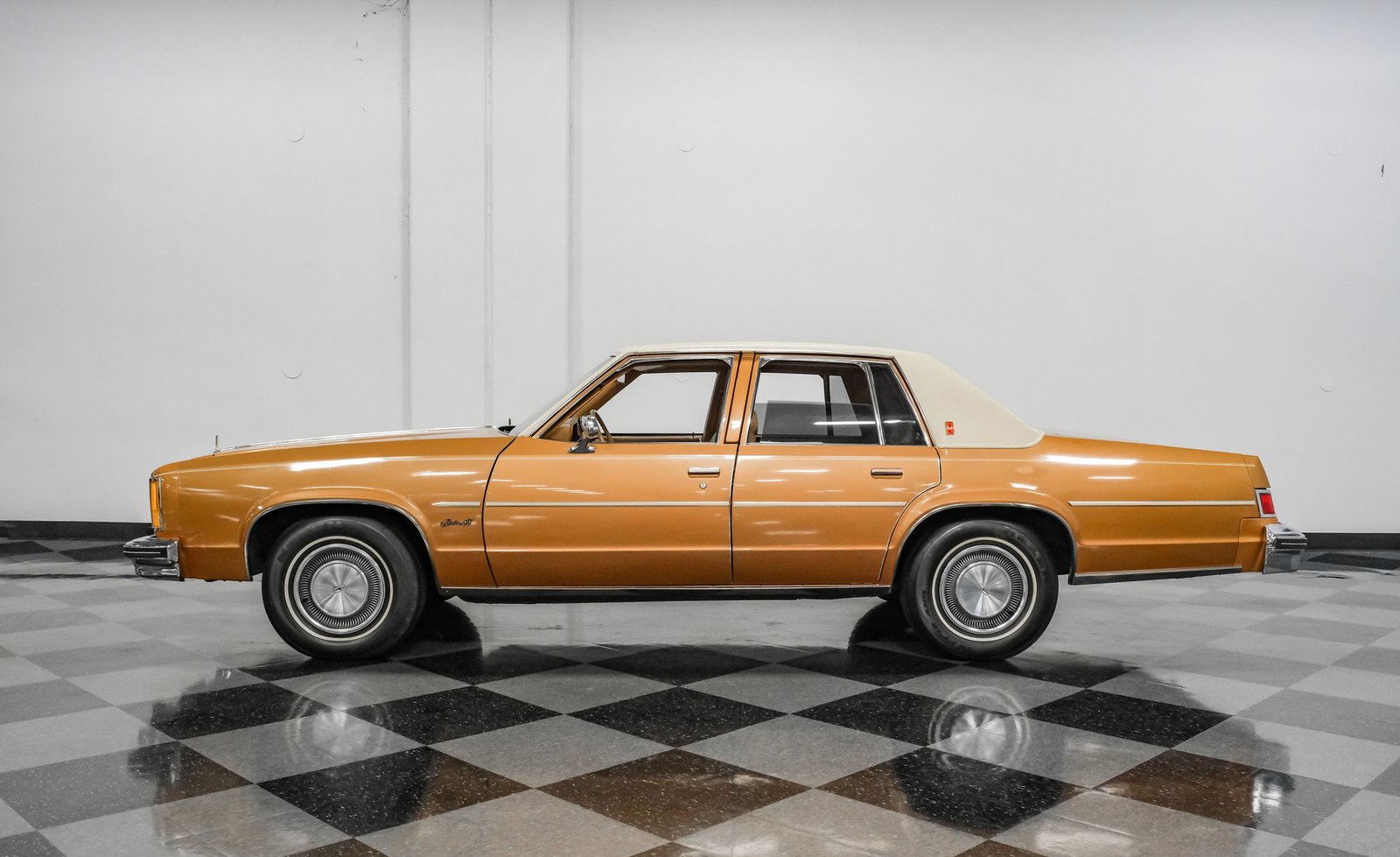 Oldsmobile 1978 Delta 88 Royale - Imagem 46