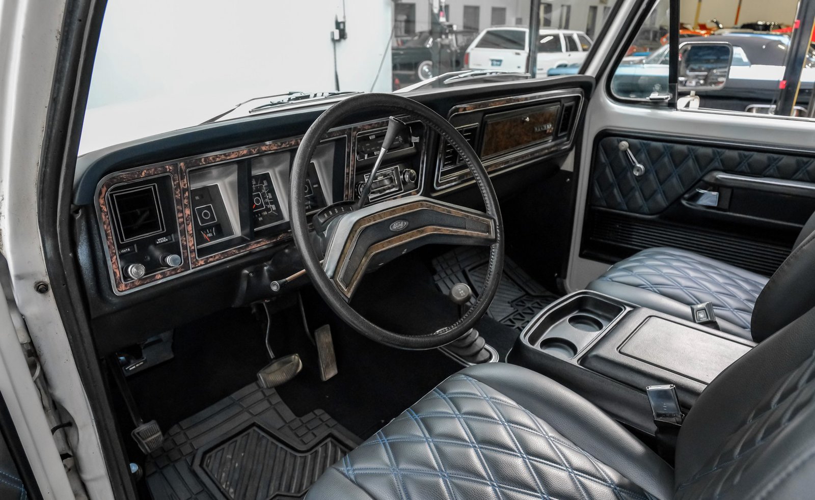 Ford 1979 Bronco Ranger XLT 4X4 - Imagem 28