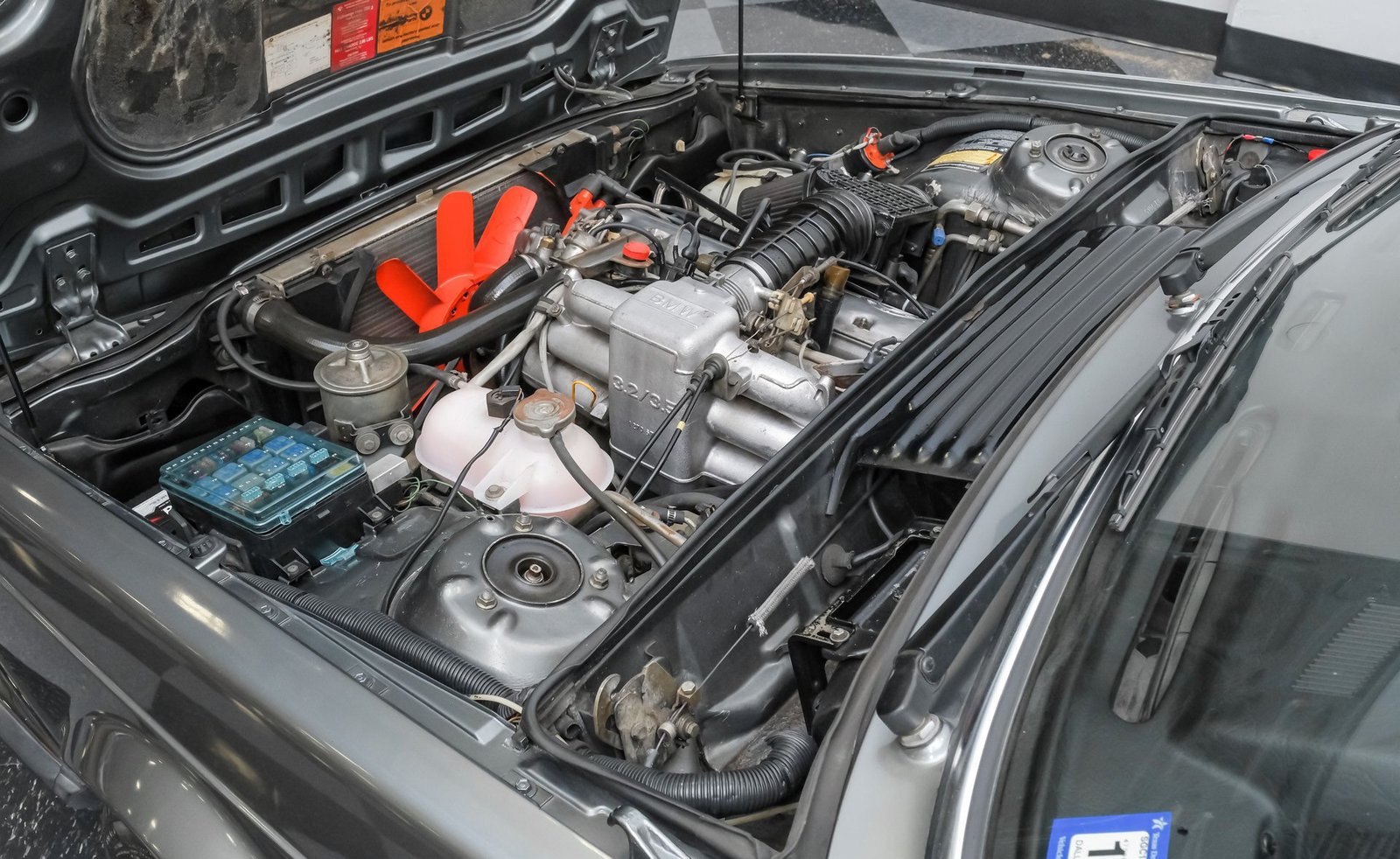 BMW 1983 633CSi - Imagem 23