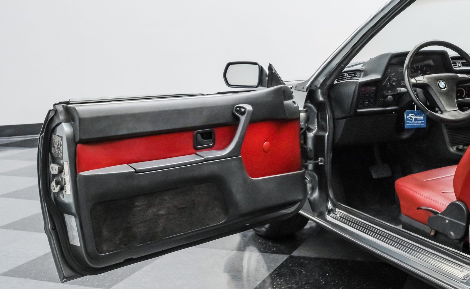 BMW 1983 633CSi - Imagem 17