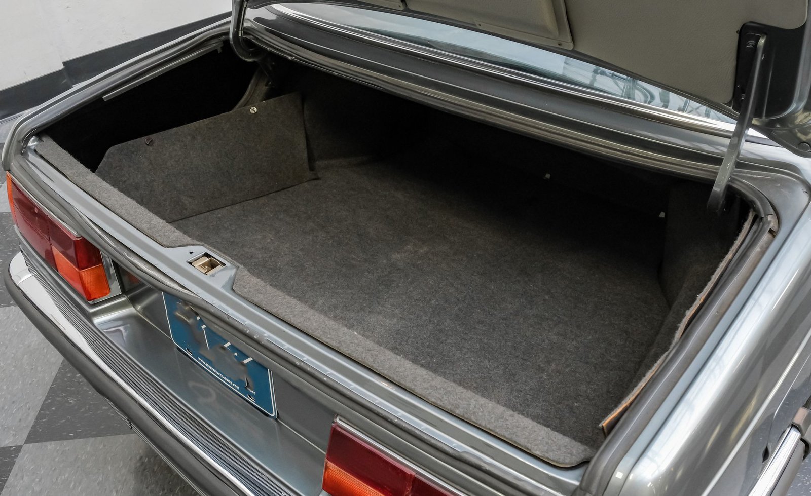 BMW 1983 633CSi - Imagem 5