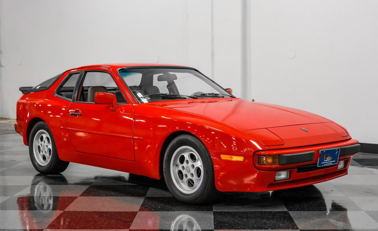 Porsche 1984 944 - Imagem 24