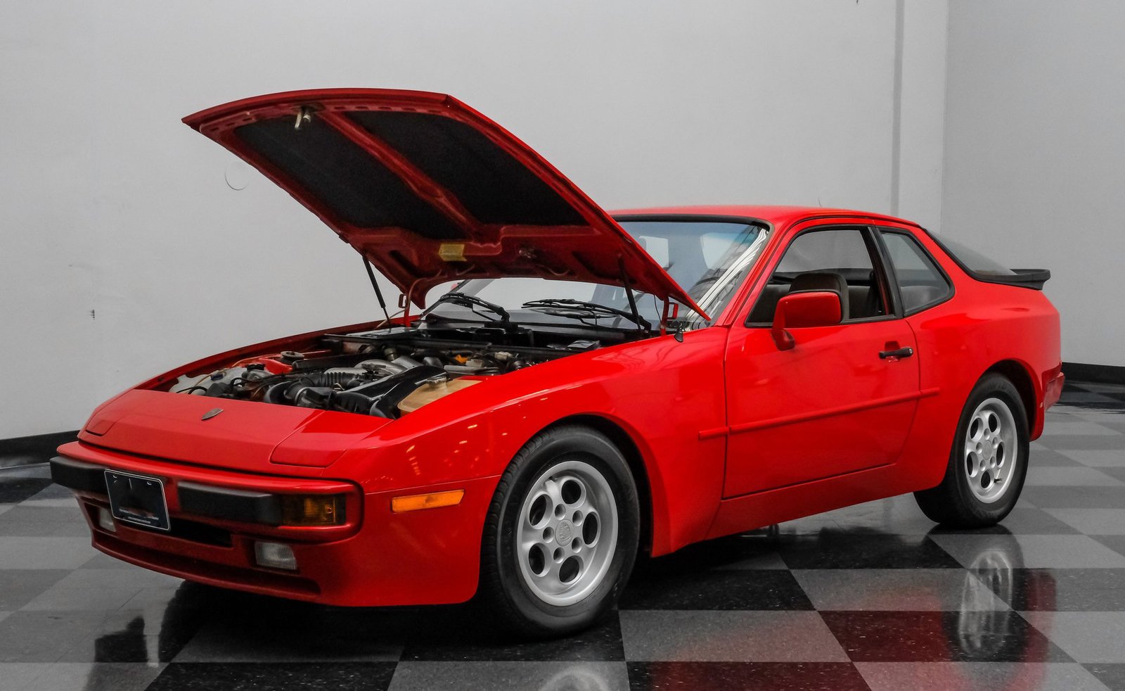 Porsche 1984 944 - Imagem 21