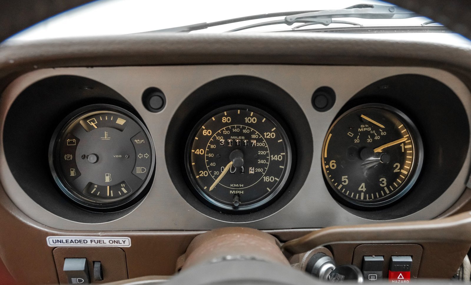 Porsche 1984 944 - Imagem 12