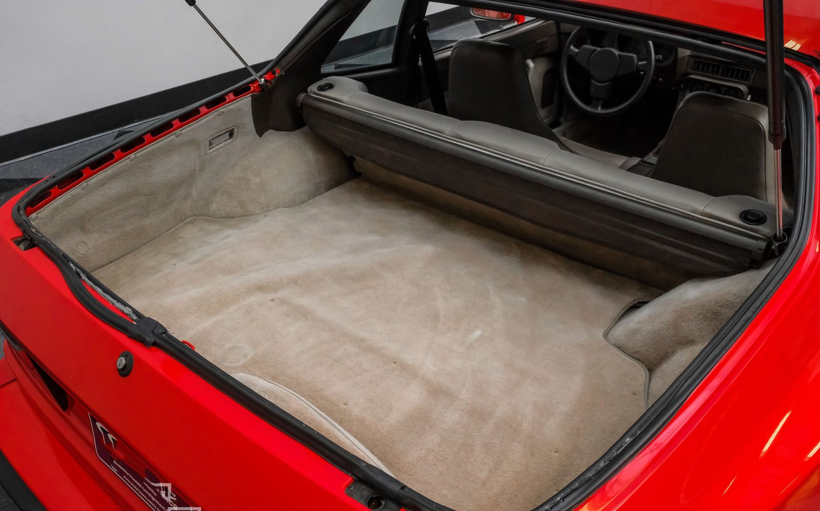 Porsche 1984 944 - Imagem 3