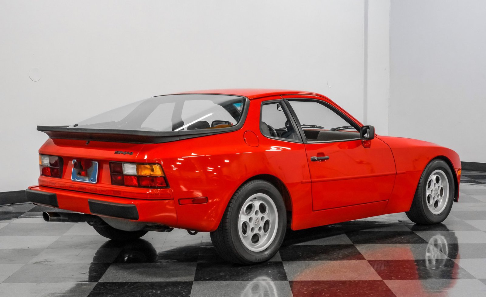 Porsche 1984 944 - Imagem 27