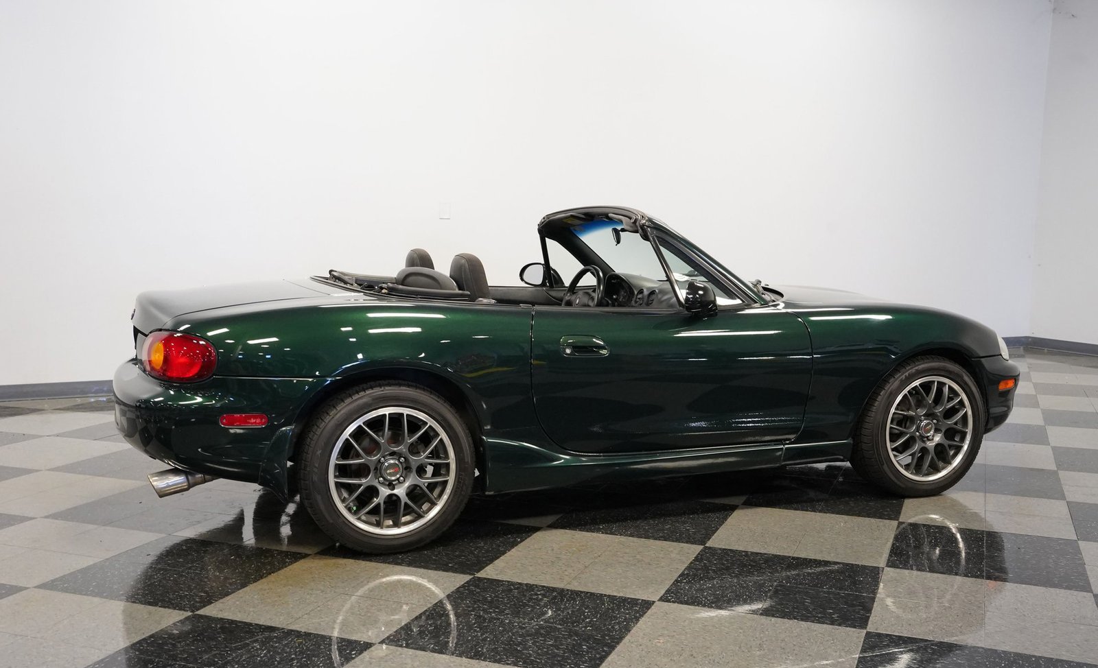 Mazda 1999 Miata MX-5 Conversível - Imagem 23