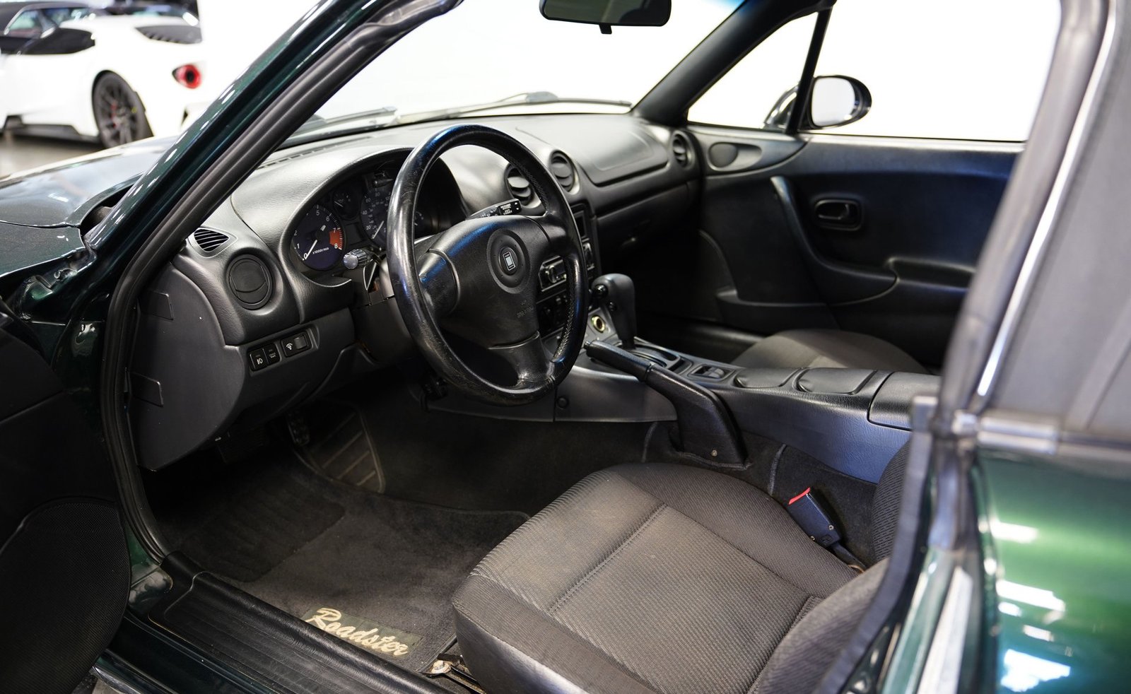 Mazda 1999 Miata MX-5 Conversível - Imagem 31