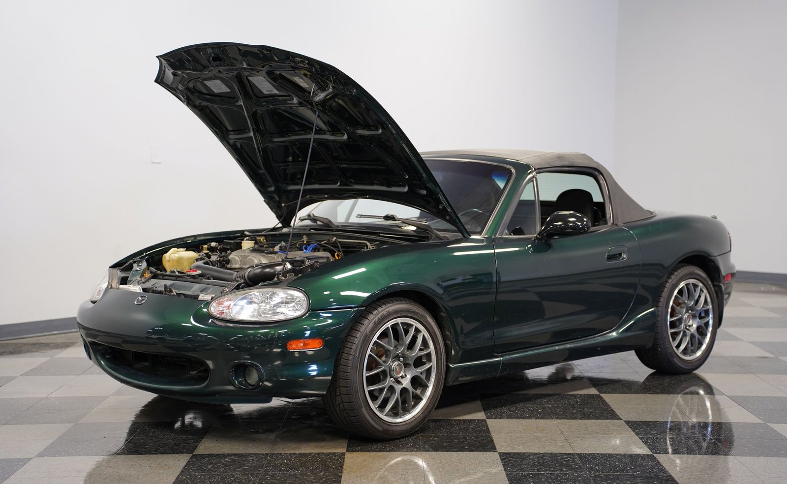 Mazda 1999 Miata MX-5 Conversível - Imagem 12