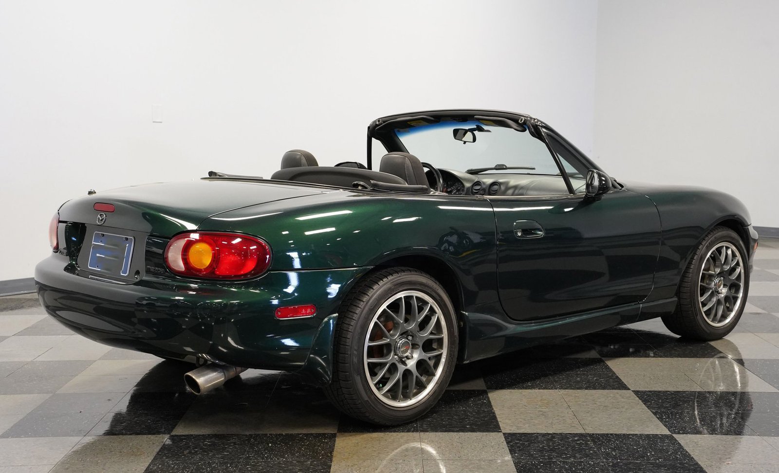 Mazda 1999 Miata MX-5 Conversível - Imagem 24