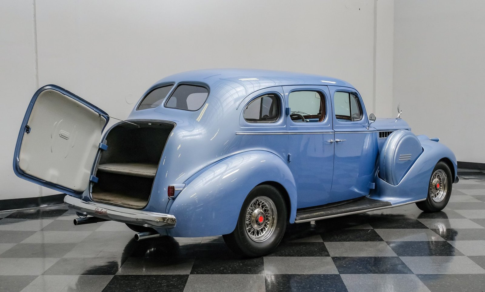 Packard de 1940 120 Touring Sedan Street Rod - Imagem 3