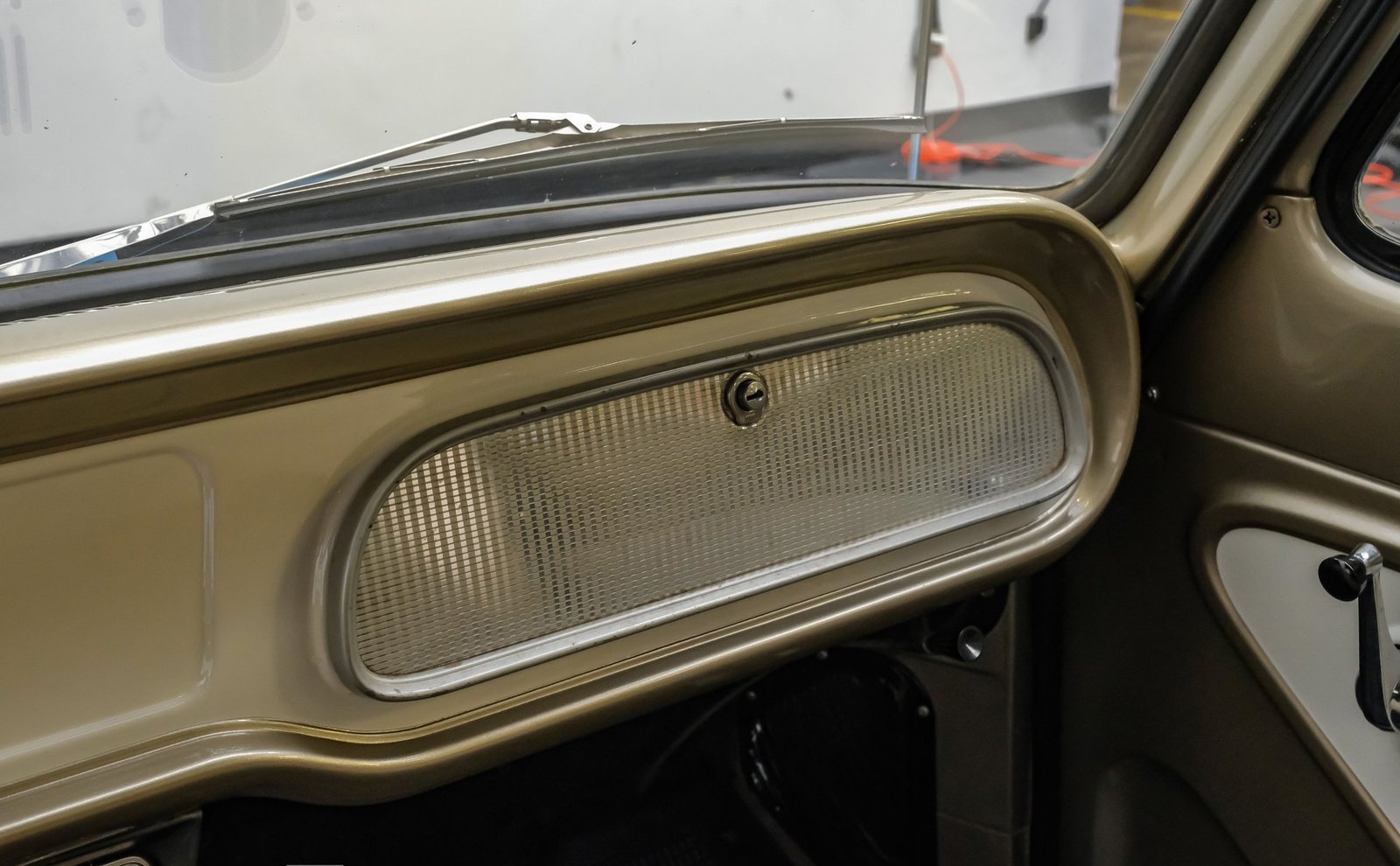 Chevrolet 1962 Corvair 95 Rampside Pickup - Imagem 7