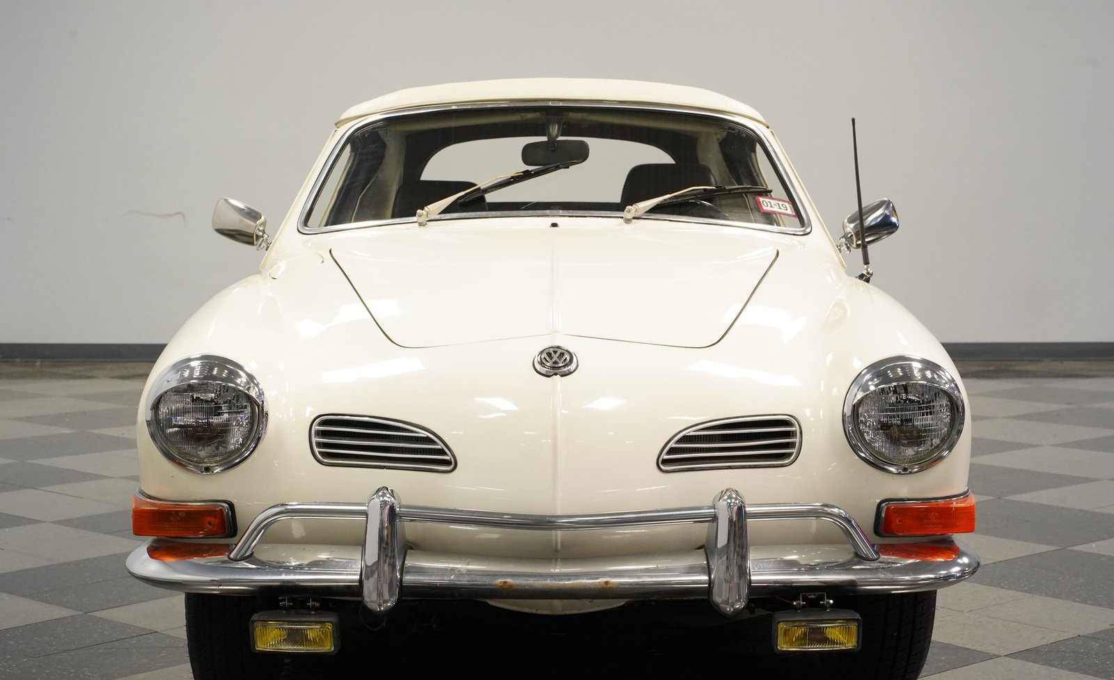 Volkswagen de 1970 Karmann Ghia Conversível - Imagem 22