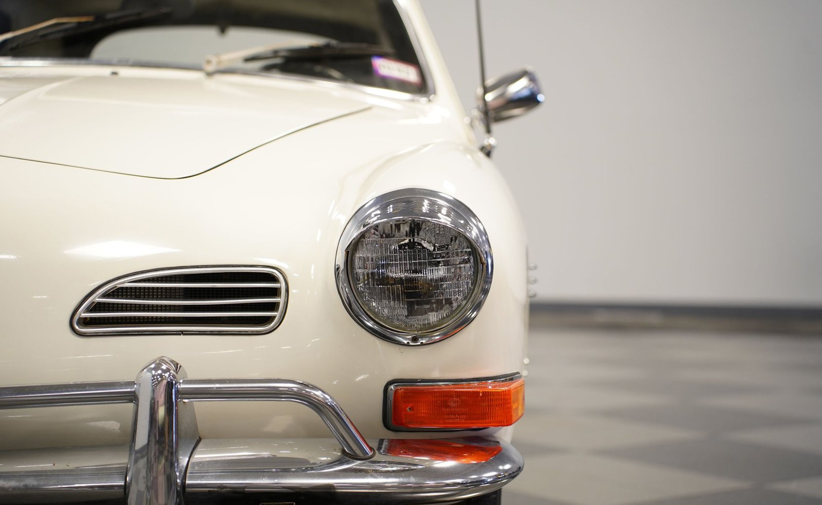 Volkswagen de 1970 Karmann Ghia Conversível - Imagem 20