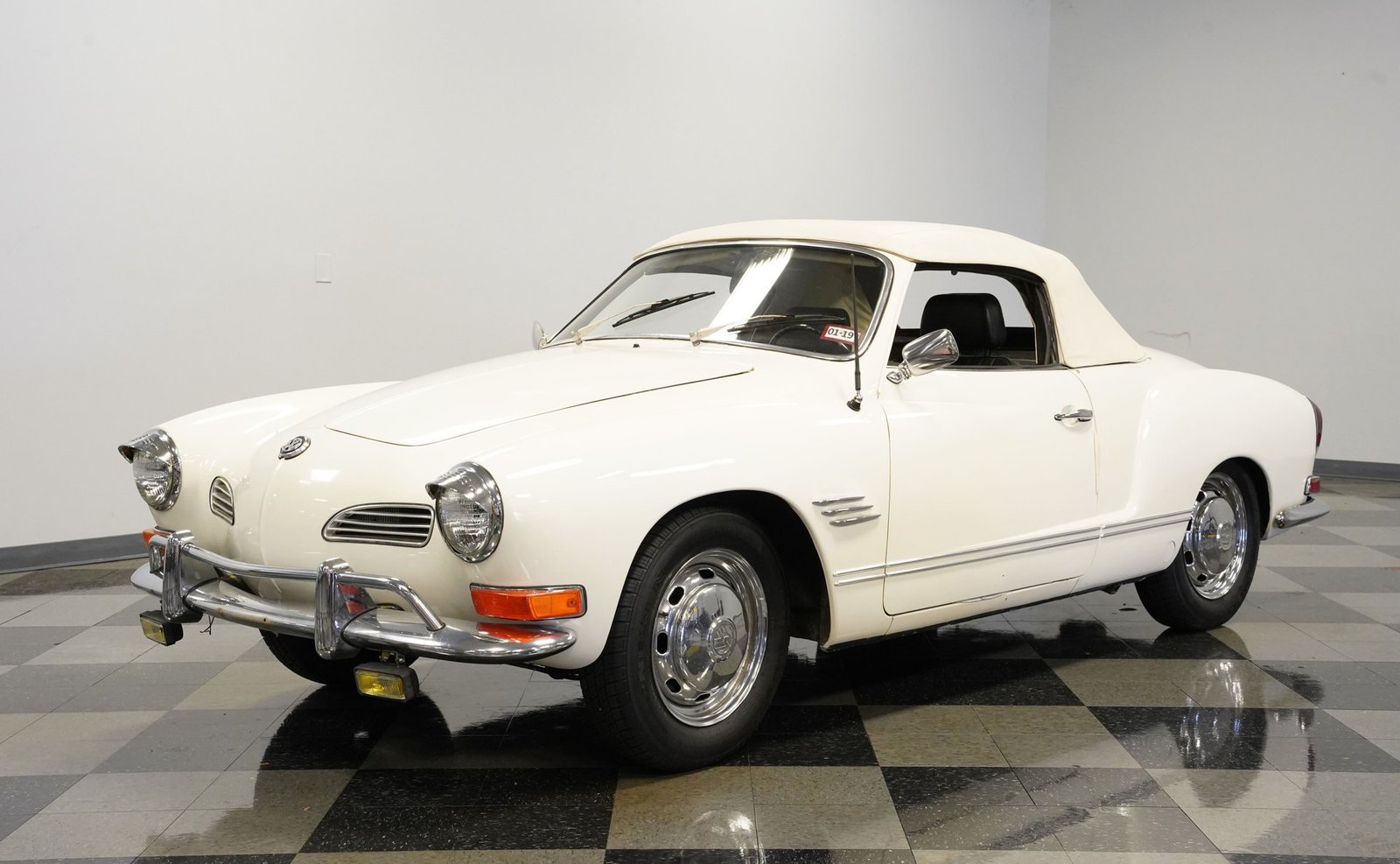 Volkswagen de 1970 Karmann Ghia Conversível - Imagem 32