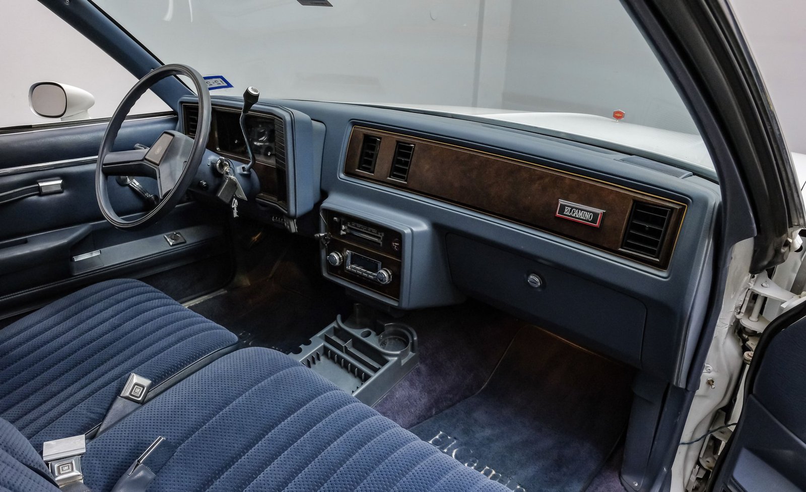 Chevrolet El Camino 1984 - Imagem 9