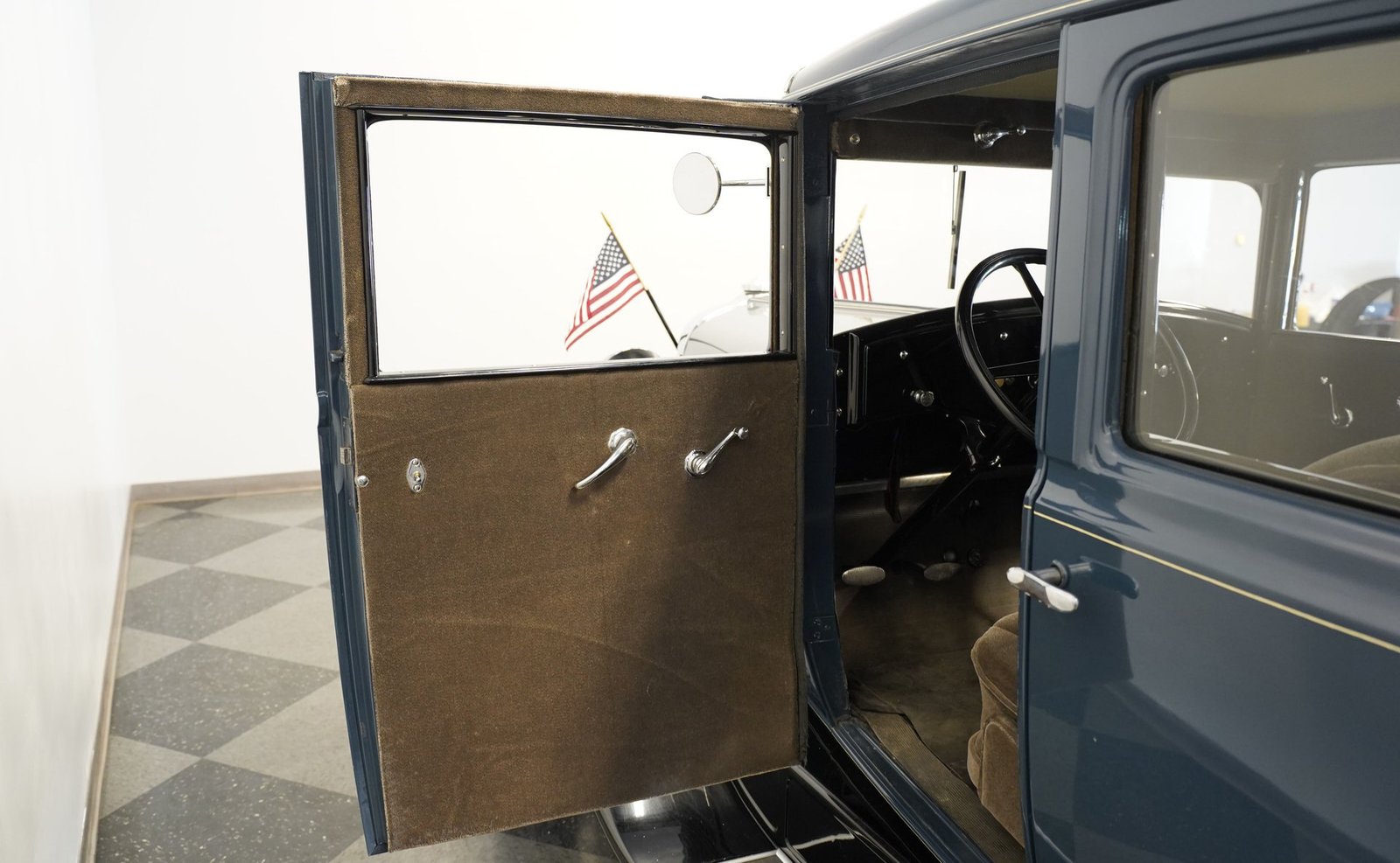 Pontiac 1929 Sedan - Imagem 15
