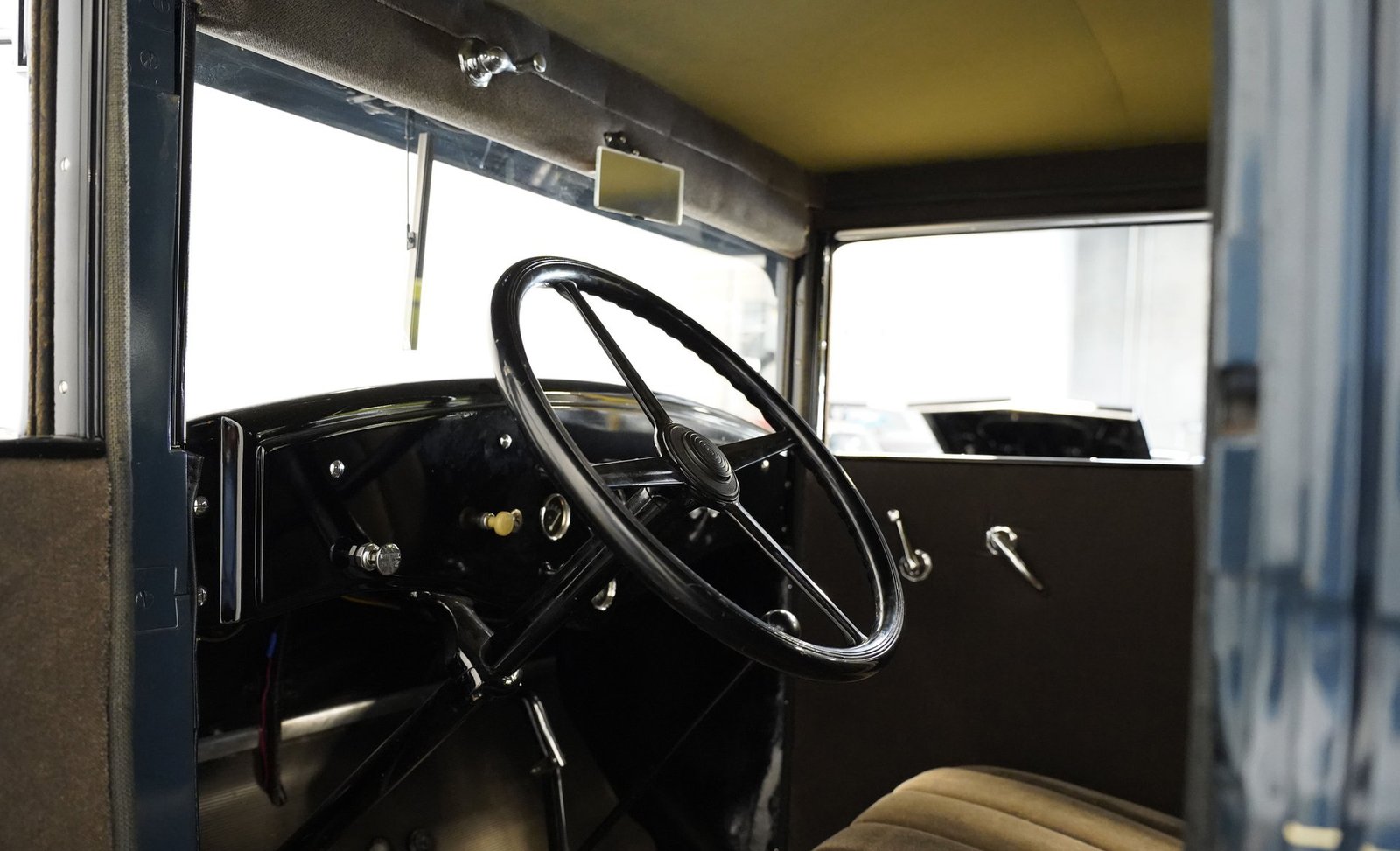 Pontiac 1929 Sedan - Imagem 14